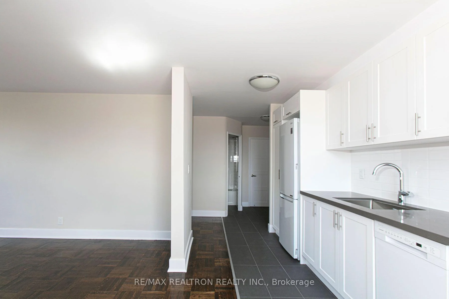 Photo 8 of Unit 201, 990 Avenue Road, Toronto, Yonge-Eglinton — HOMEH