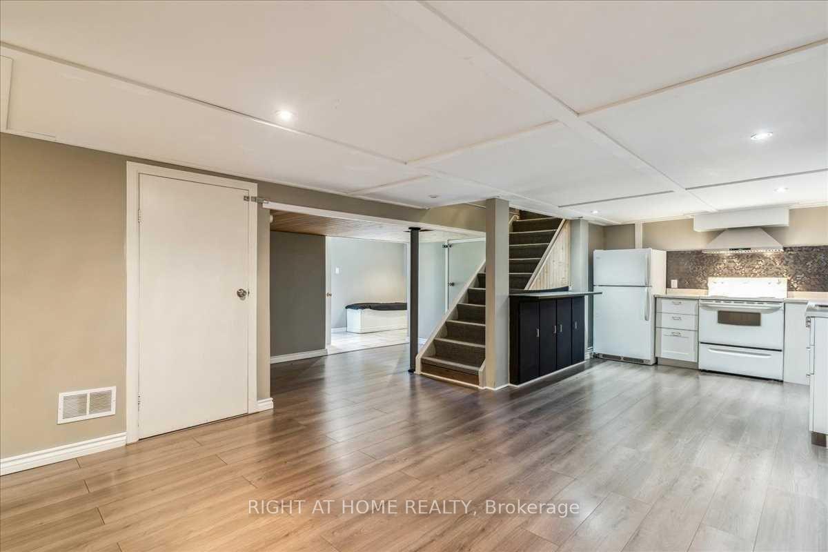 Photo 3 of Unit Lower, 1252 Waterdown Road, Burlington, Grindstone — HOMEH