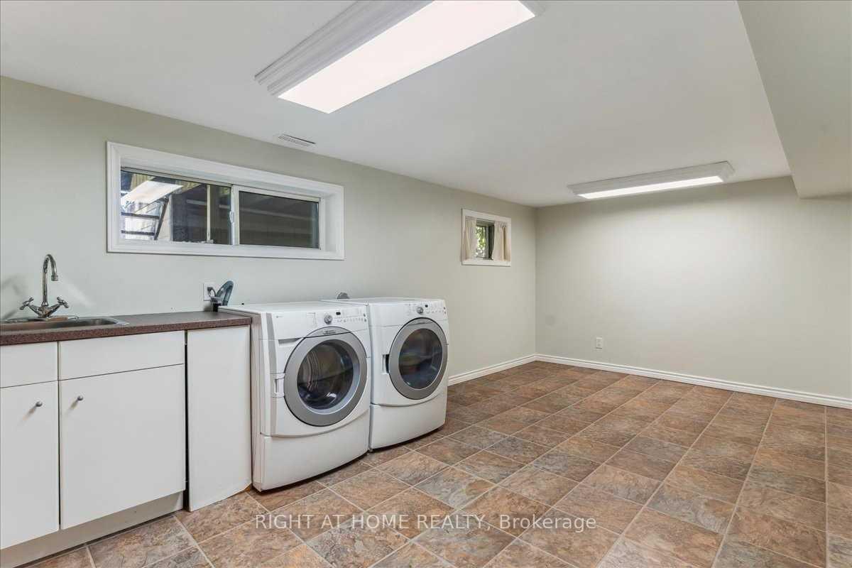Photo 7 of Unit Lower, 1252 Waterdown Road, Burlington, Grindstone — HOMEH