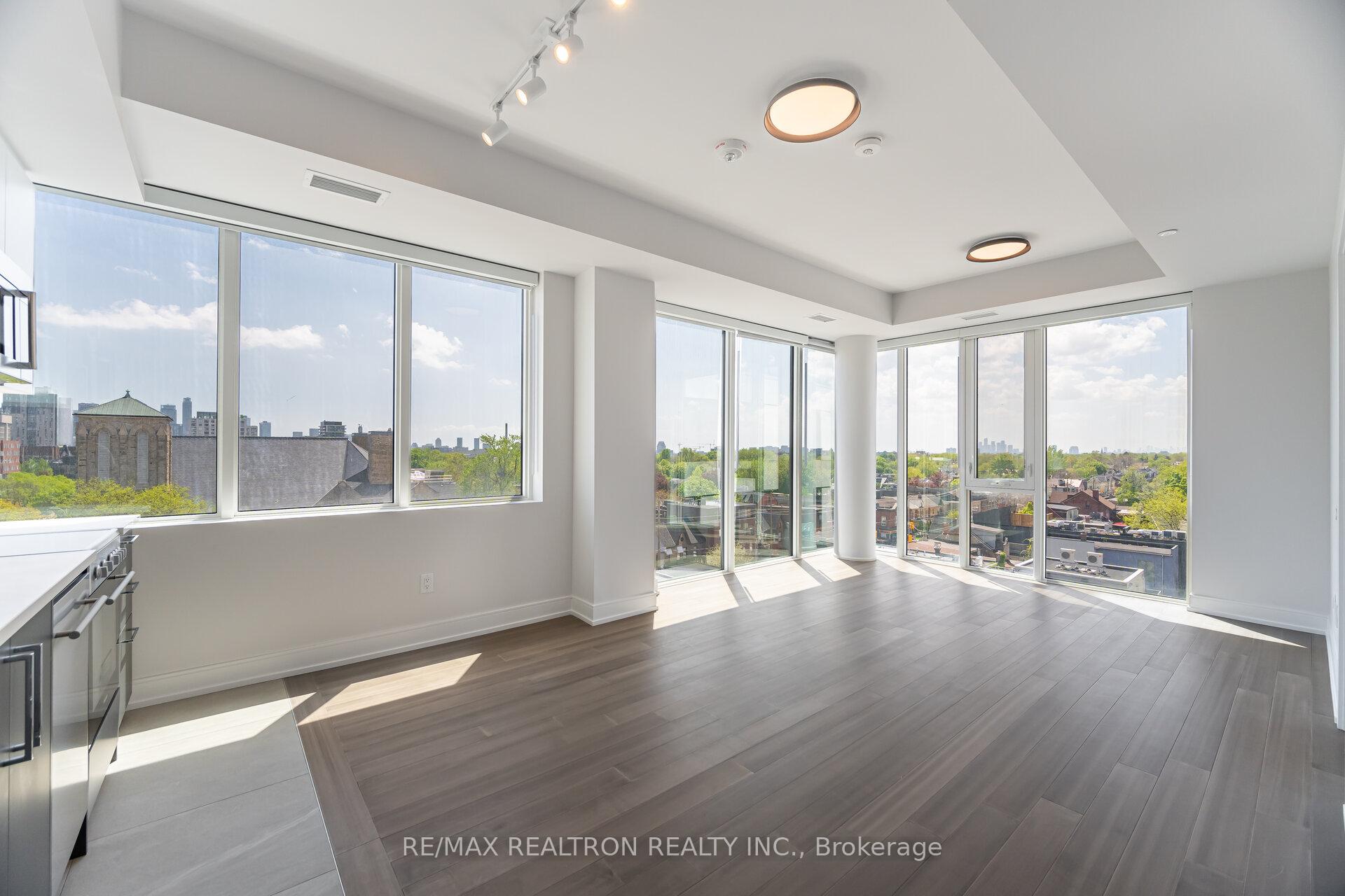 Photo 9 of Unit 710, 664 Spadina Avenue, Toronto, University — HOMEH