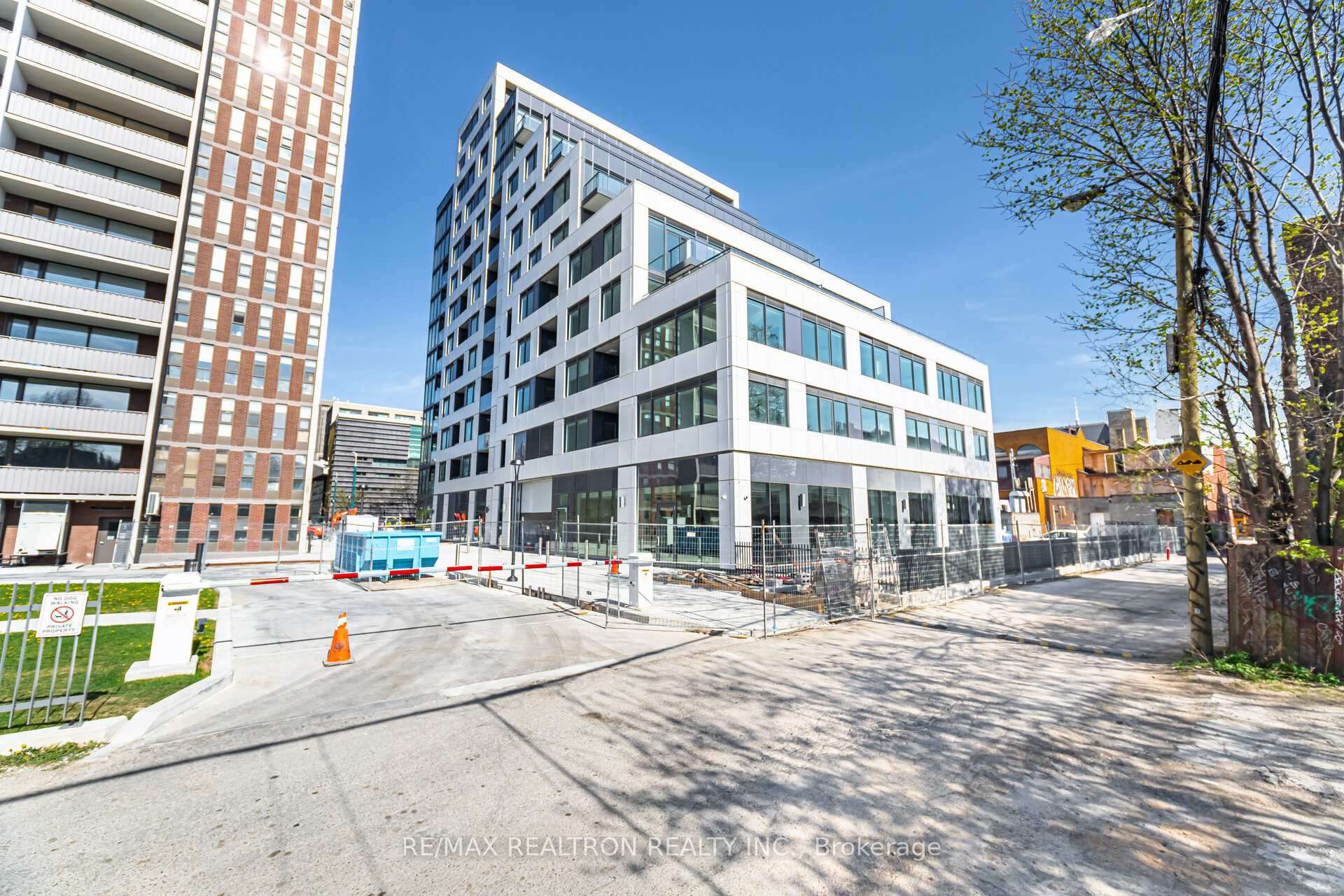 Photo 26 of Unit 710, 664 Spadina Avenue, Toronto, University — HOMEH