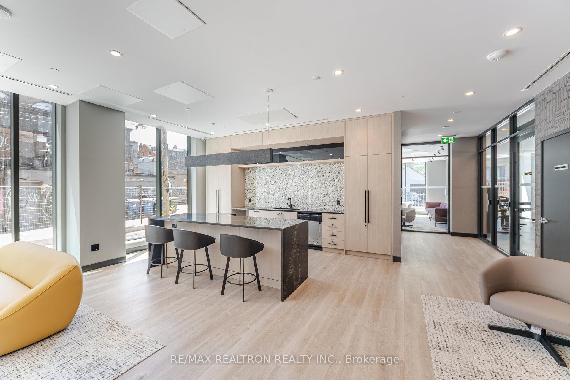 Photo 34 of Unit 710, 664 Spadina Avenue, Toronto, University — HOMEH