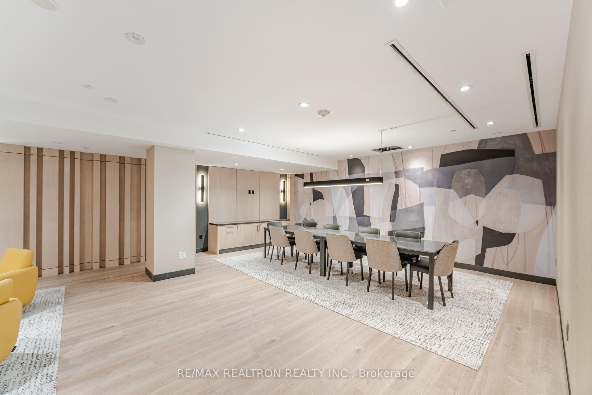Photo 36 of Unit 710, 664 Spadina Avenue, Toronto, University — HOMEH