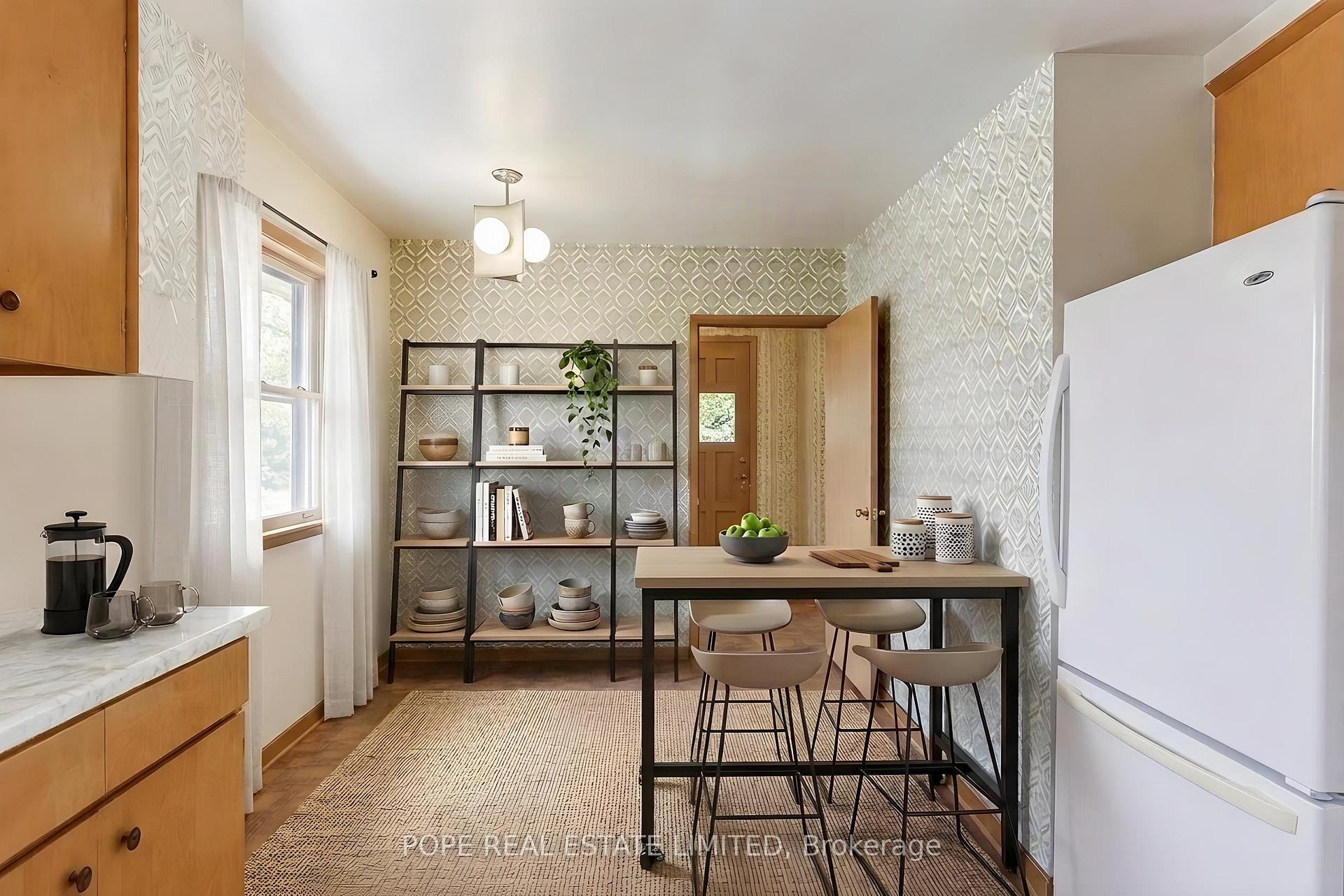 Photo 4 of 16 Pipestone Place, Etobicoke, Elms-Old Rexdale — HOMEH