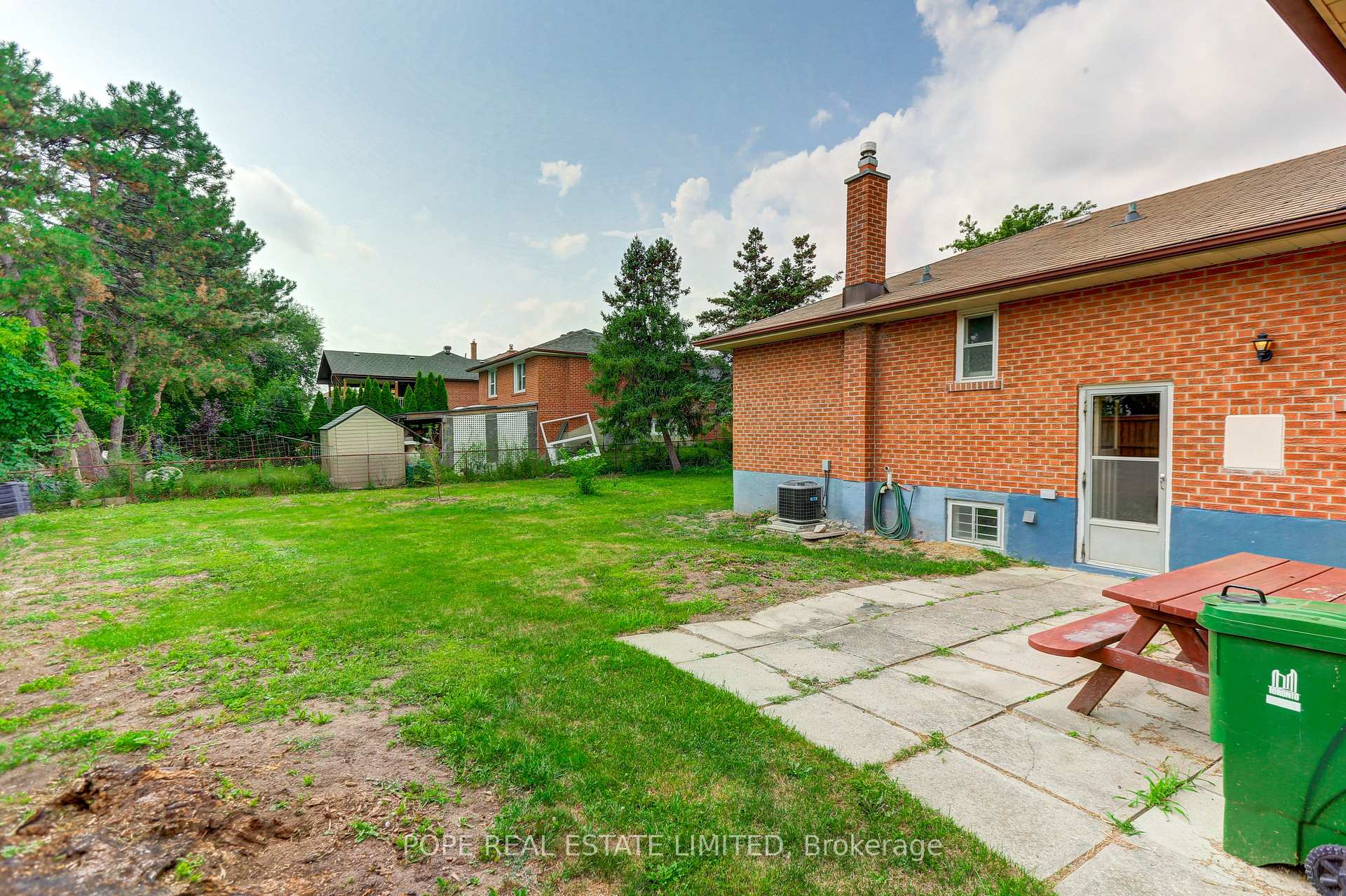 Photo 18 of 16 Pipestone Place, Etobicoke, Elms-Old Rexdale — HOMEH