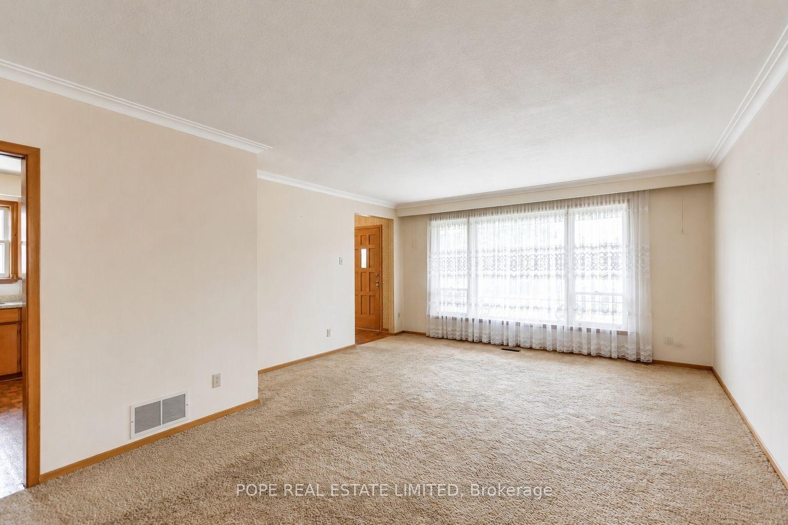 Photo 21 of 16 Pipestone Place, Etobicoke, Elms-Old Rexdale — HOMEH
