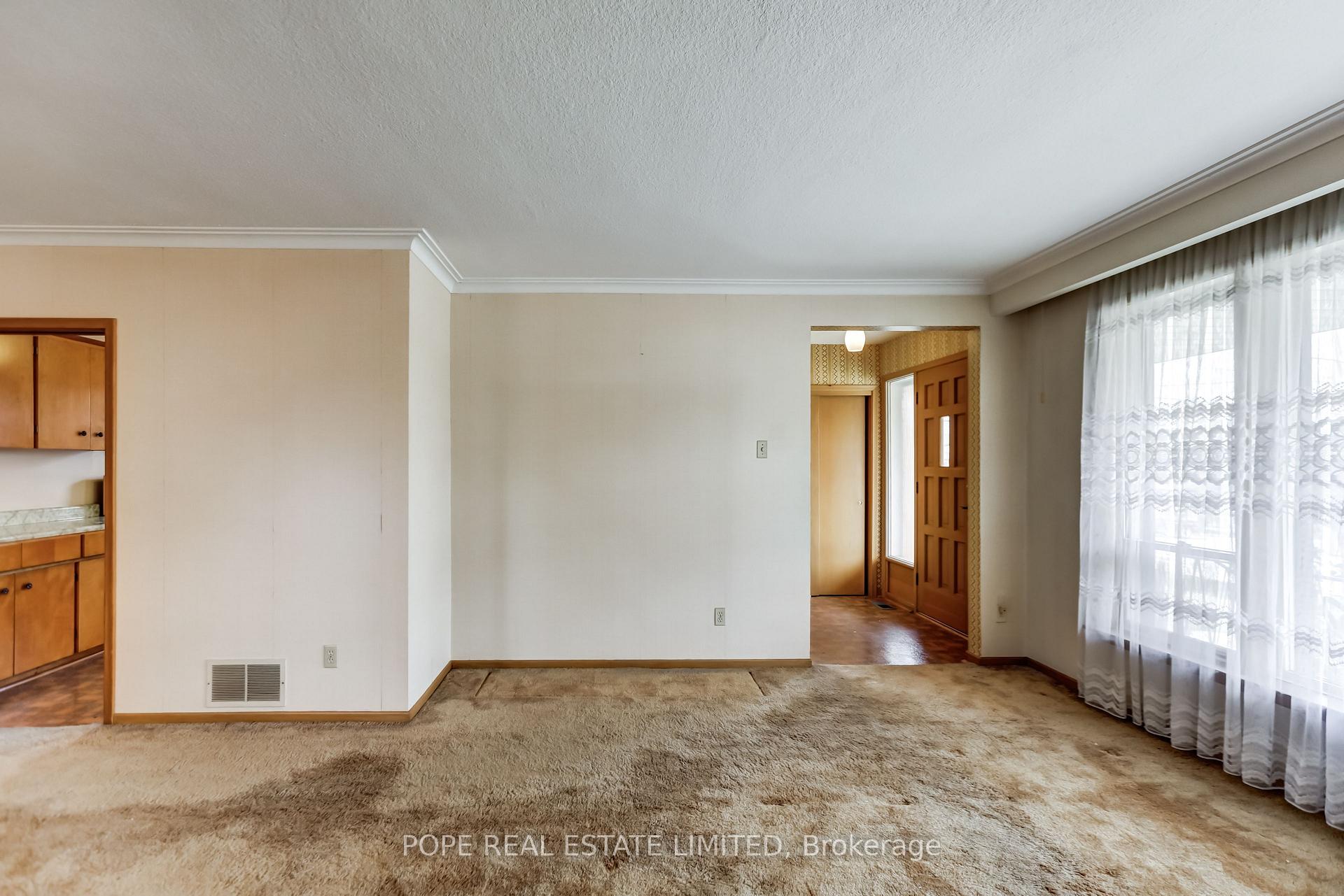 Photo 23 of 16 Pipestone Place, Etobicoke, Elms-Old Rexdale — HOMEH