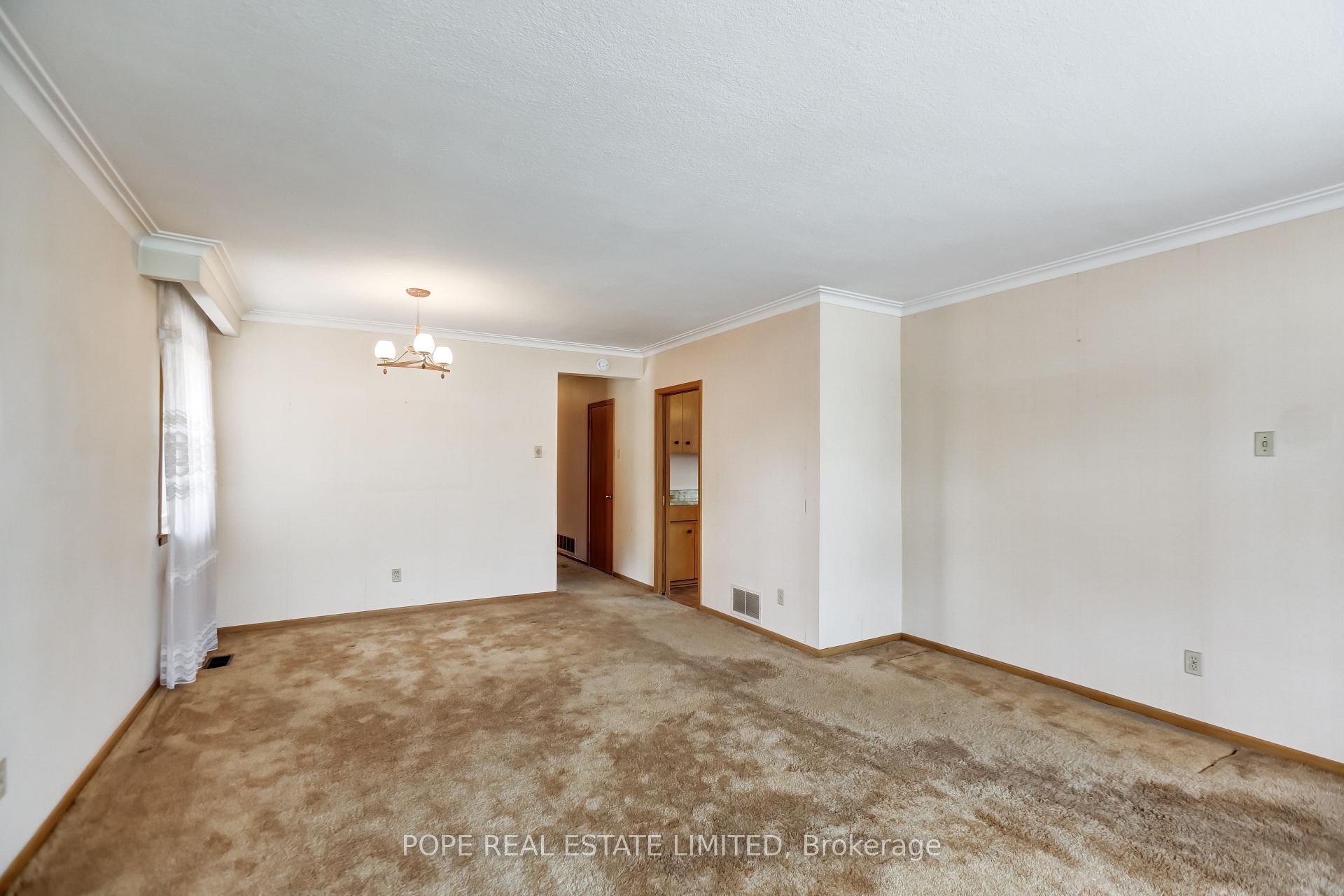 Photo 24 of 16 Pipestone Place, Etobicoke, Elms-Old Rexdale — HOMEH