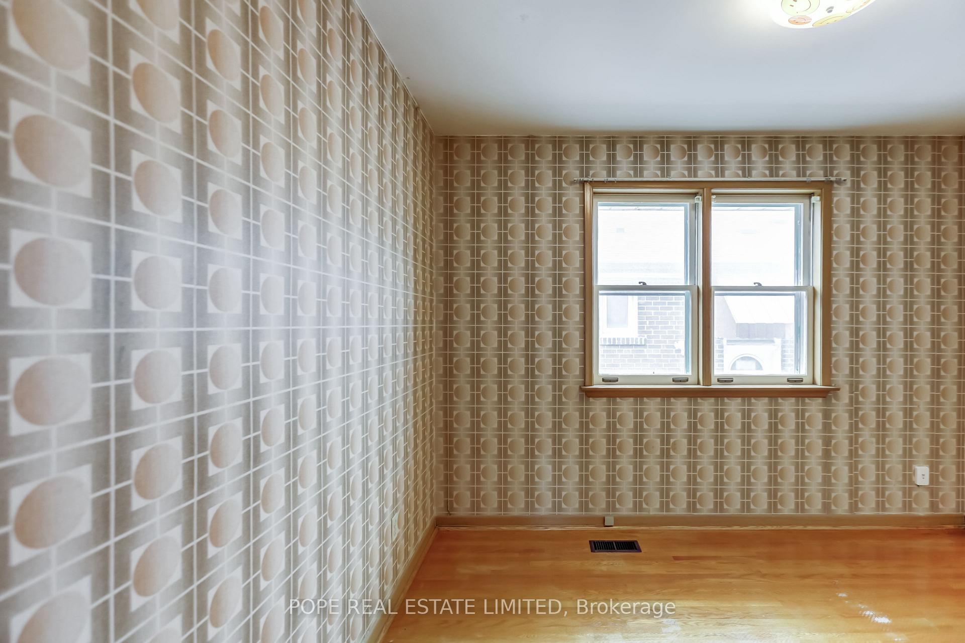 Photo 33 of 16 Pipestone Place, Etobicoke, Elms-Old Rexdale — HOMEH