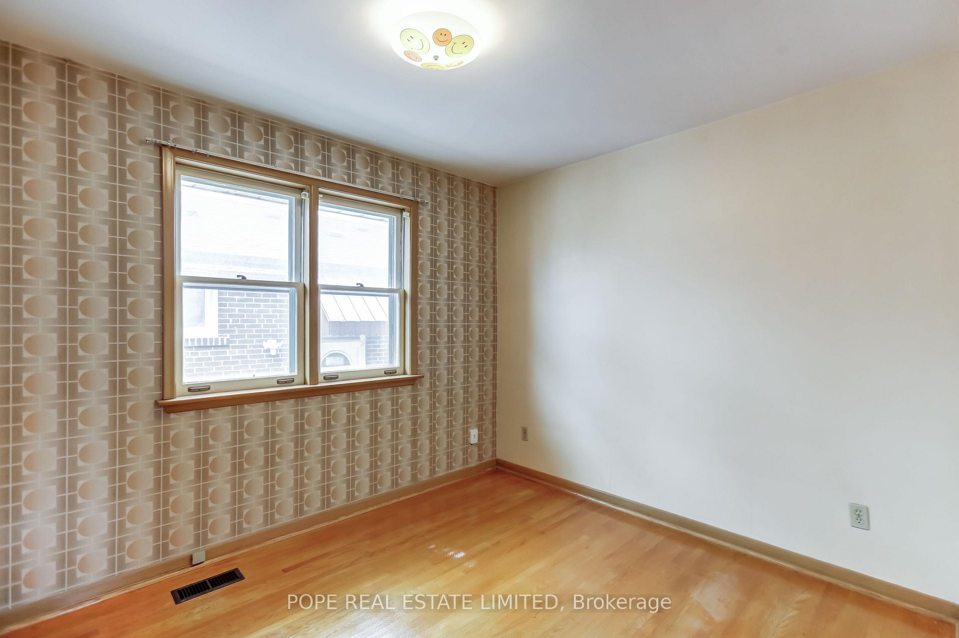 Photo 34 of 16 Pipestone Place, Etobicoke, Elms-Old Rexdale — HOMEH