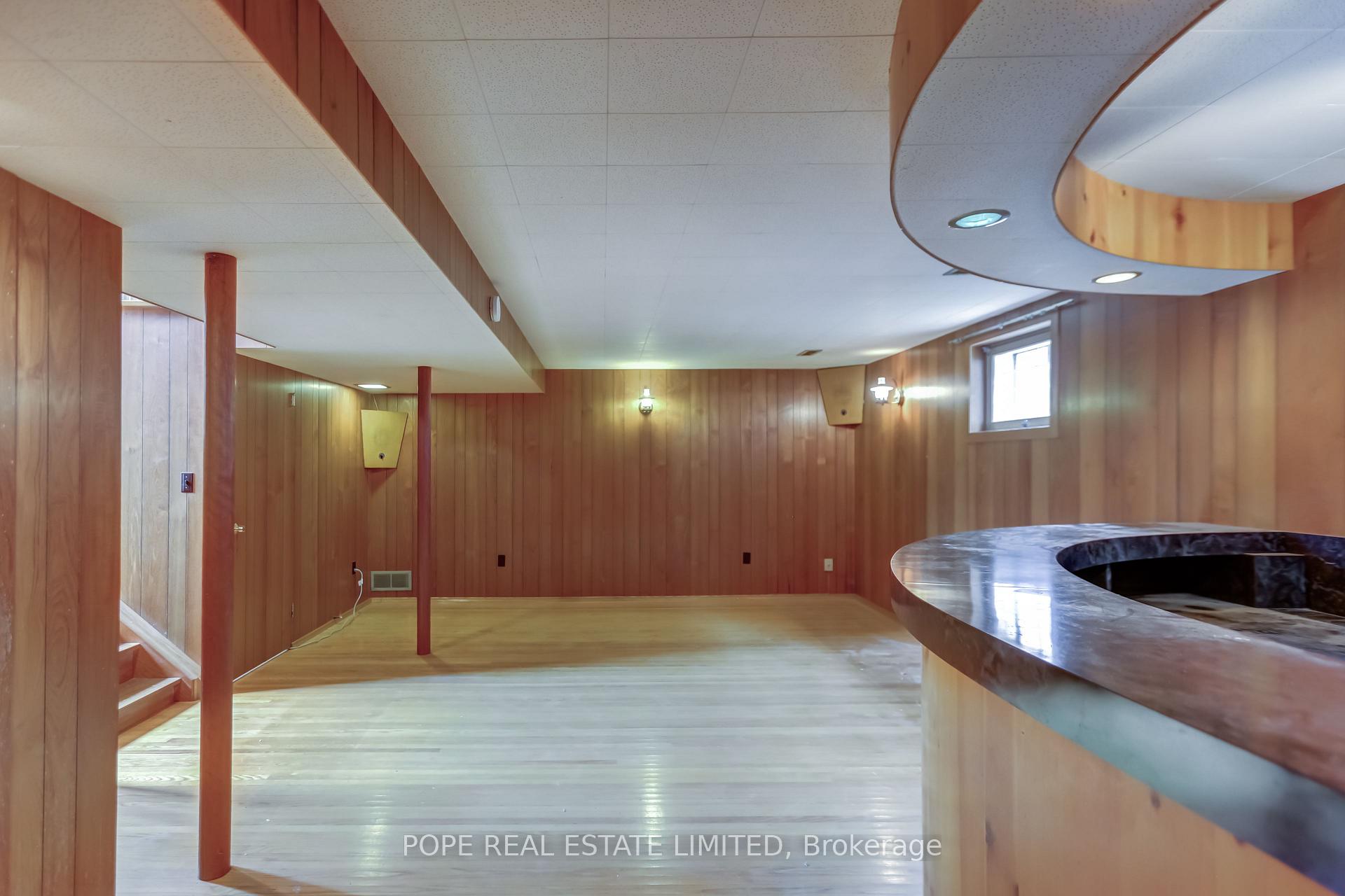 Photo 38 of 16 Pipestone Place, Etobicoke, Elms-Old Rexdale — HOMEH