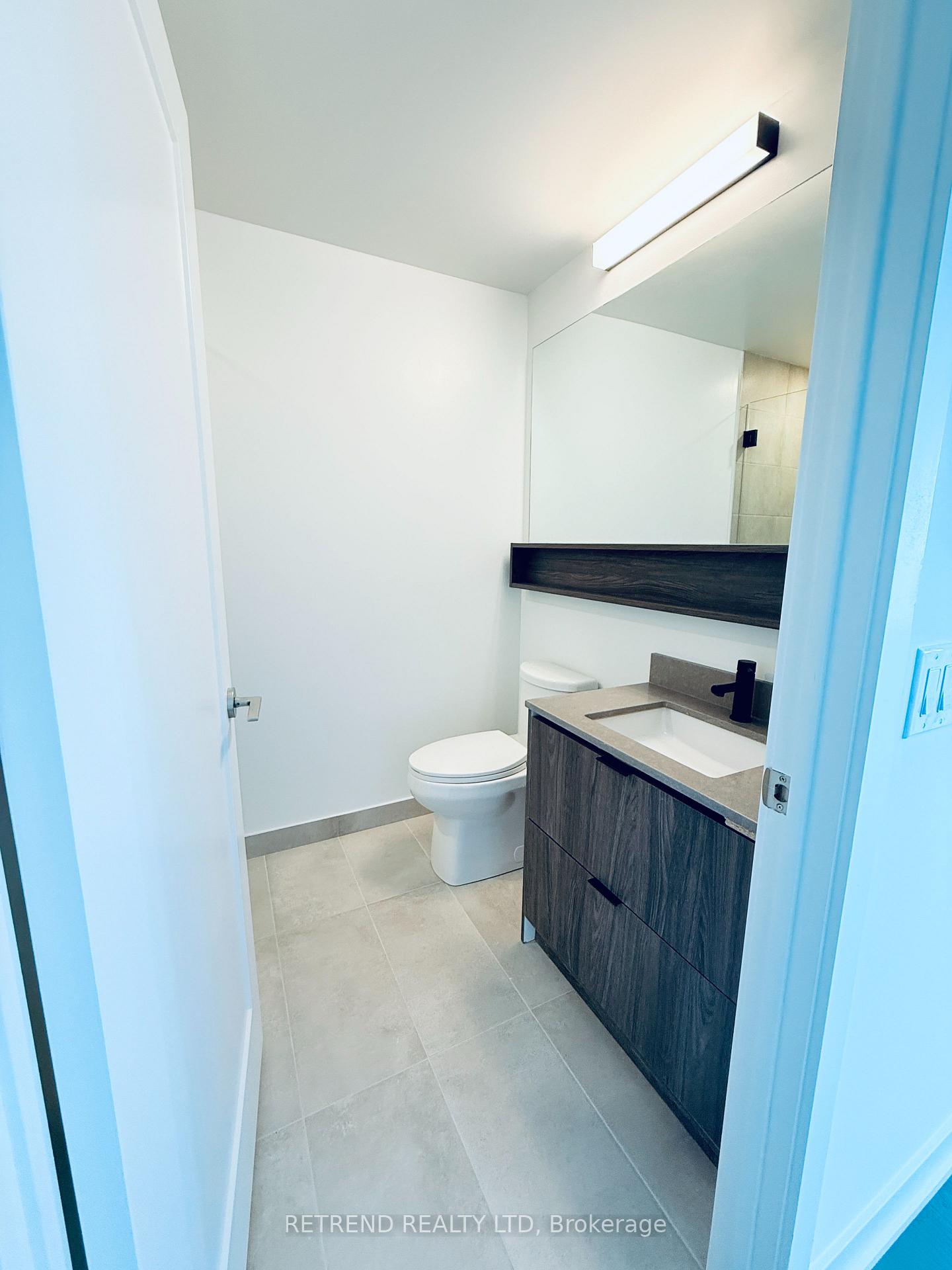Photo 12 of Unit 902, 8888 Yonge Street, Richmond Hill, South Richvale — HOMEH