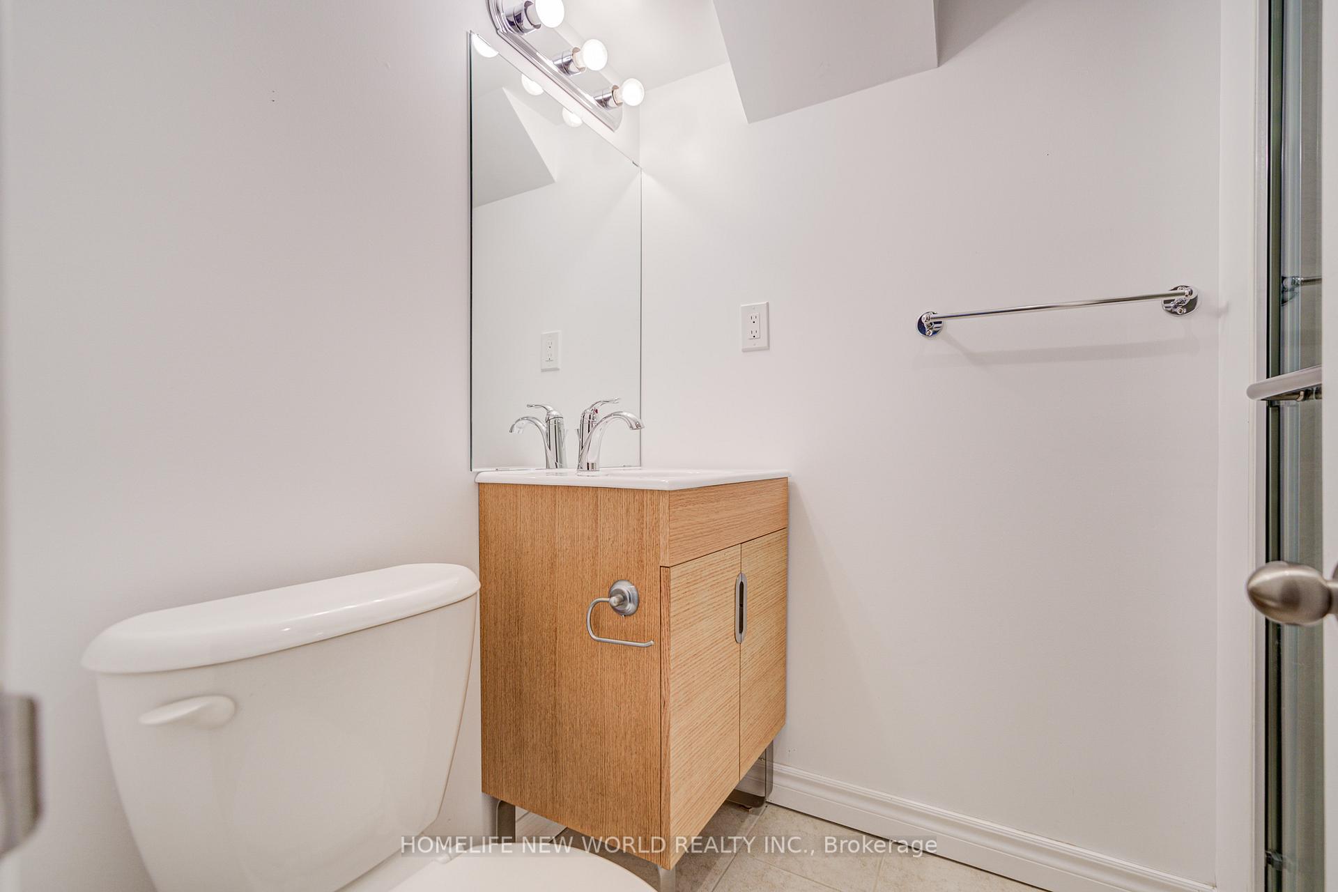 Photo 32 of 29 New Havens Way, Markham, Thornhill — HOMEH