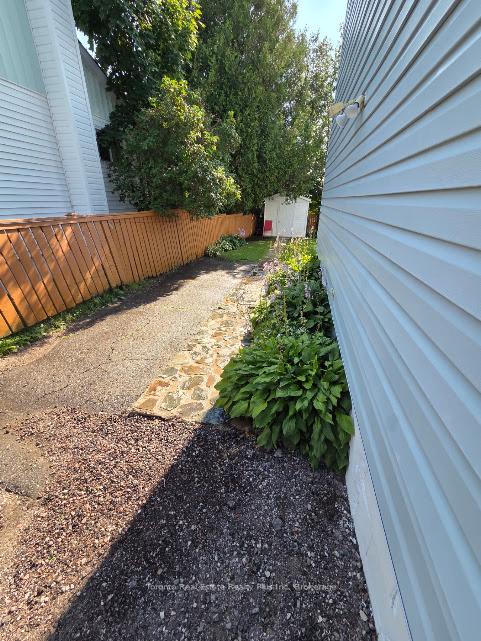 Photo 4 of 28 Milliken Road, Elliot Lake — HOMEH