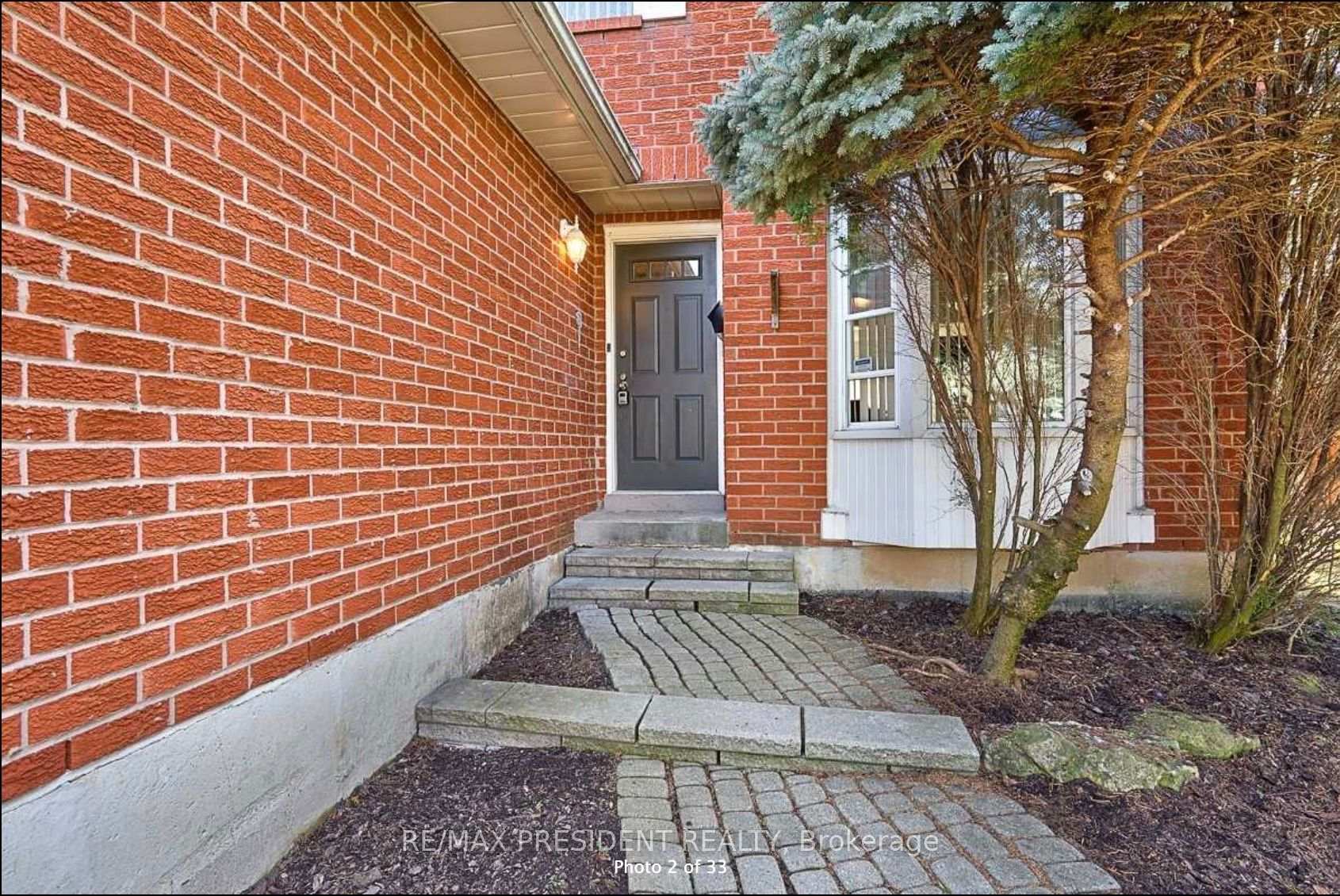 Photo 2 of 2586 Hammond Road, Mississauga, Sheridan — HOMEH