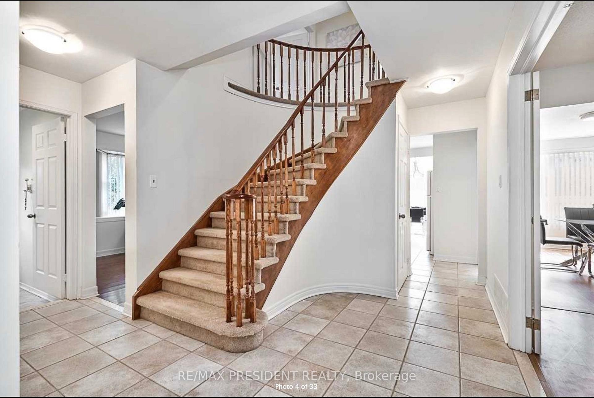 Photo 3 of 2586 Hammond Road, Mississauga, Sheridan — HOMEH