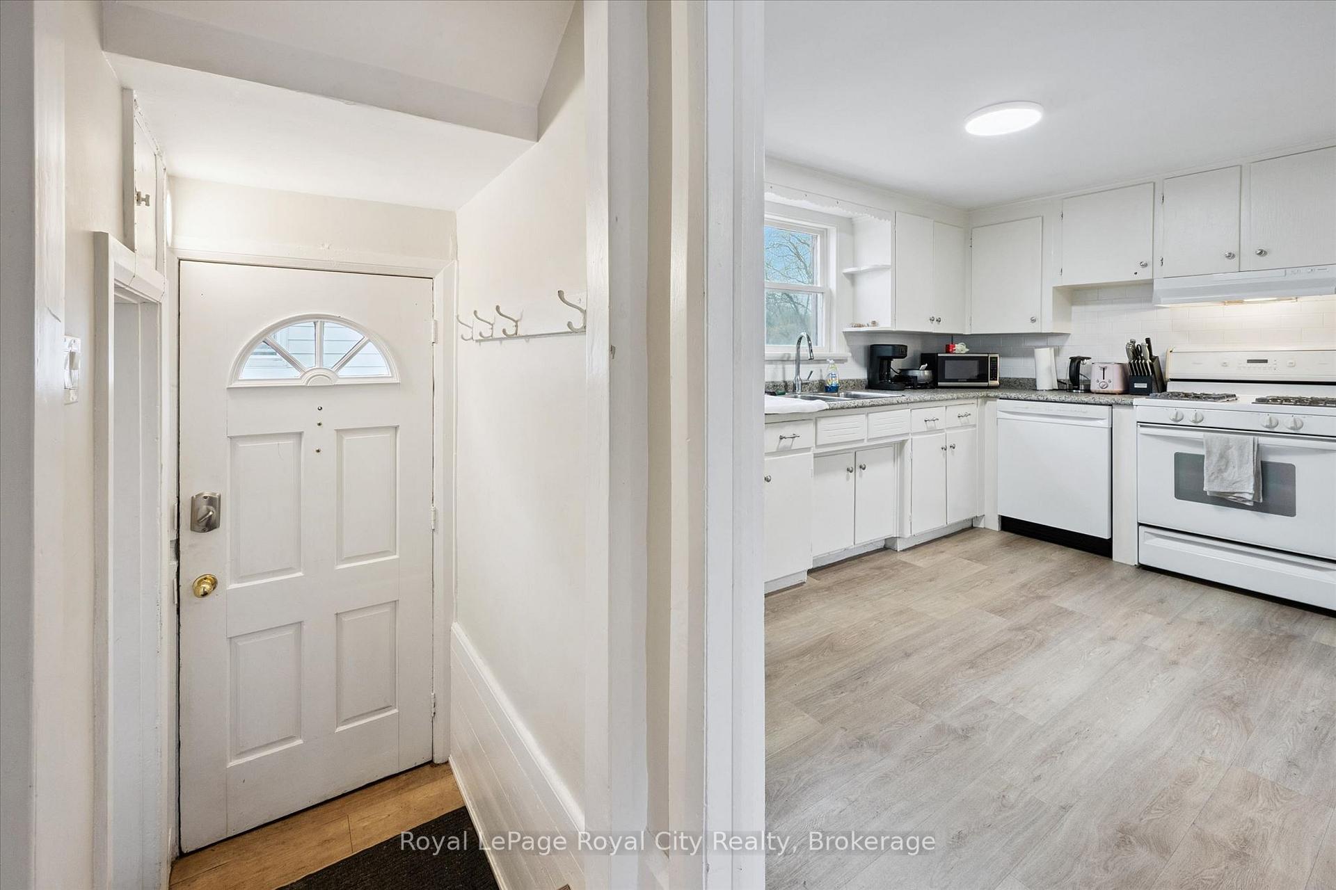 Photo 2 of Unit 2, 29 Hooper Street W, Guelph, St. Patrick's Ward — HOMEH