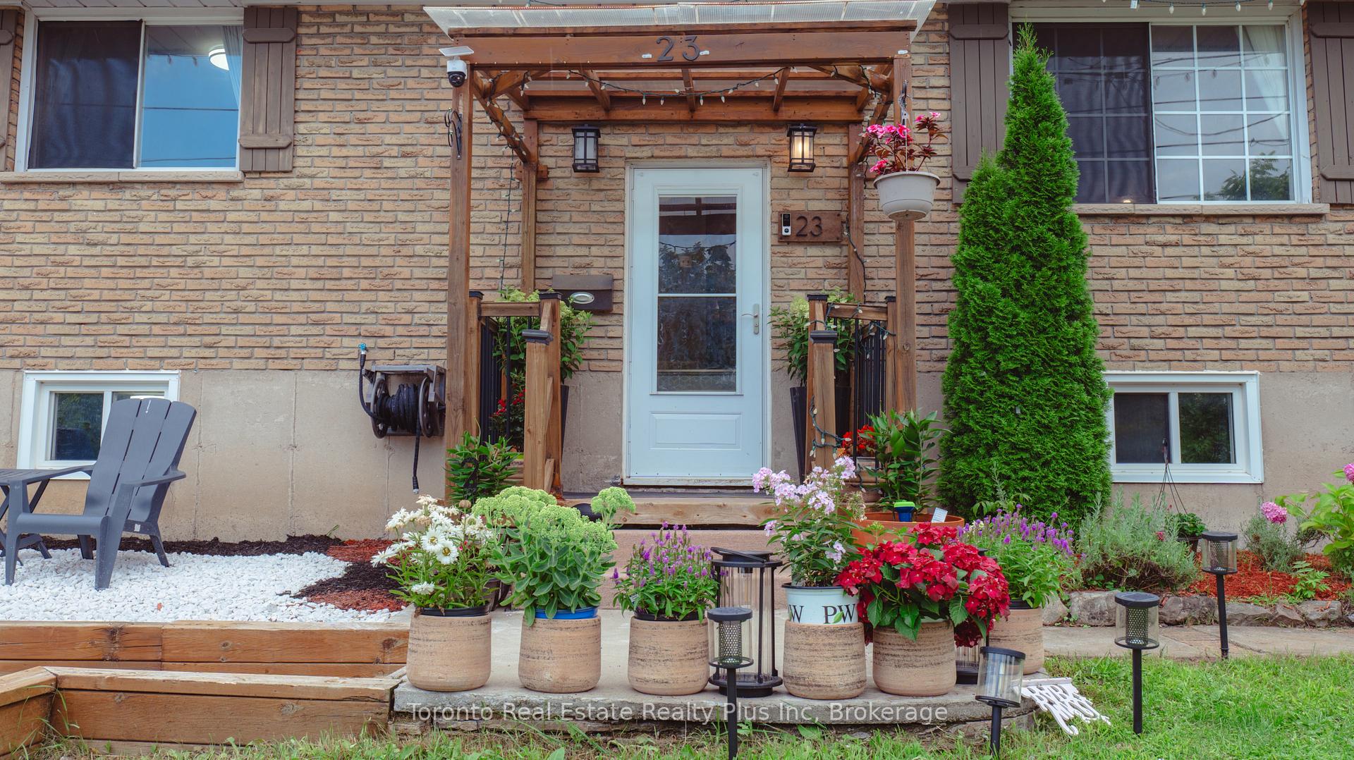 Photo 15 of 23 Moffatt Street, St. Catharines, Oakdale — HOMEH