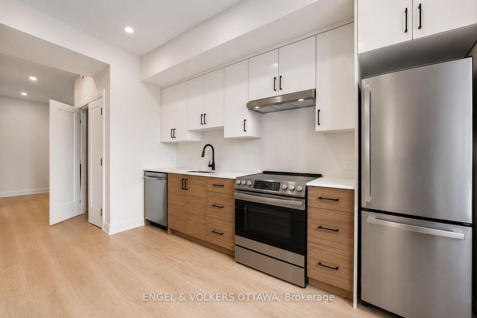 Photo 6 of Unit 8, 655 Donat Street N, Ottawa, Vanier — HOMEH