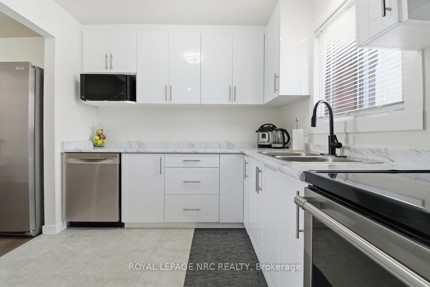 Photo 6 of Unit 14, 64 Forster Street, St. Catharines, Vine/Linwell — HOMEH