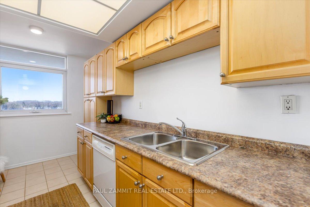 Photo 20 of Unit 701, 7811 Yonge Street, Markham, Thornhill — HOMEH