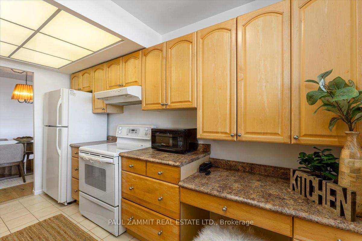 Photo 21 of Unit 701, 7811 Yonge Street, Markham, Thornhill — HOMEH
