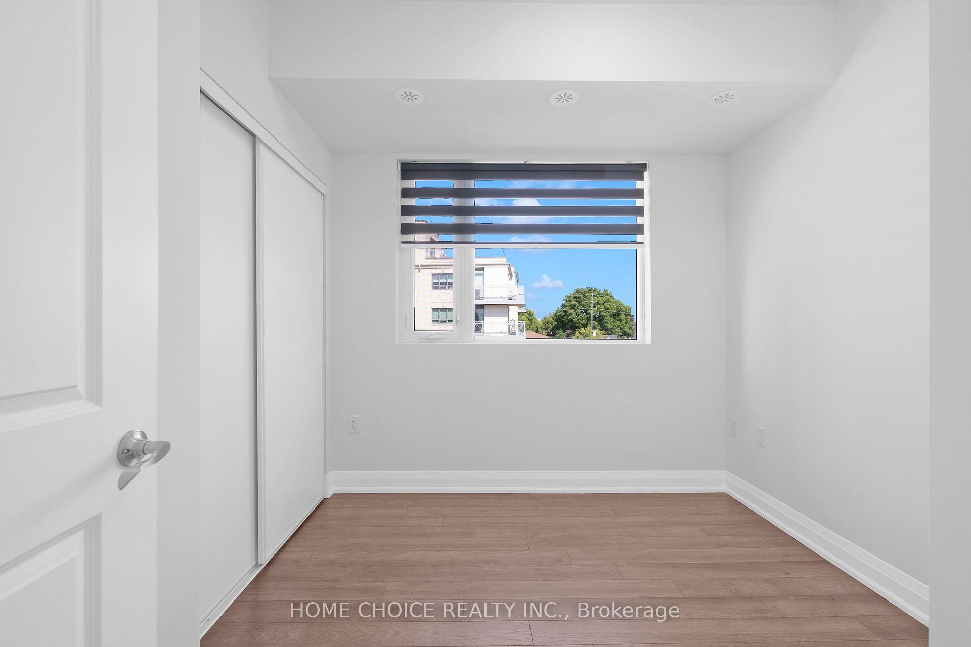 Photo 23 of Unit D704, 5289 Highway 7 W, Vaughan, Vaughan Grove — HOMEH