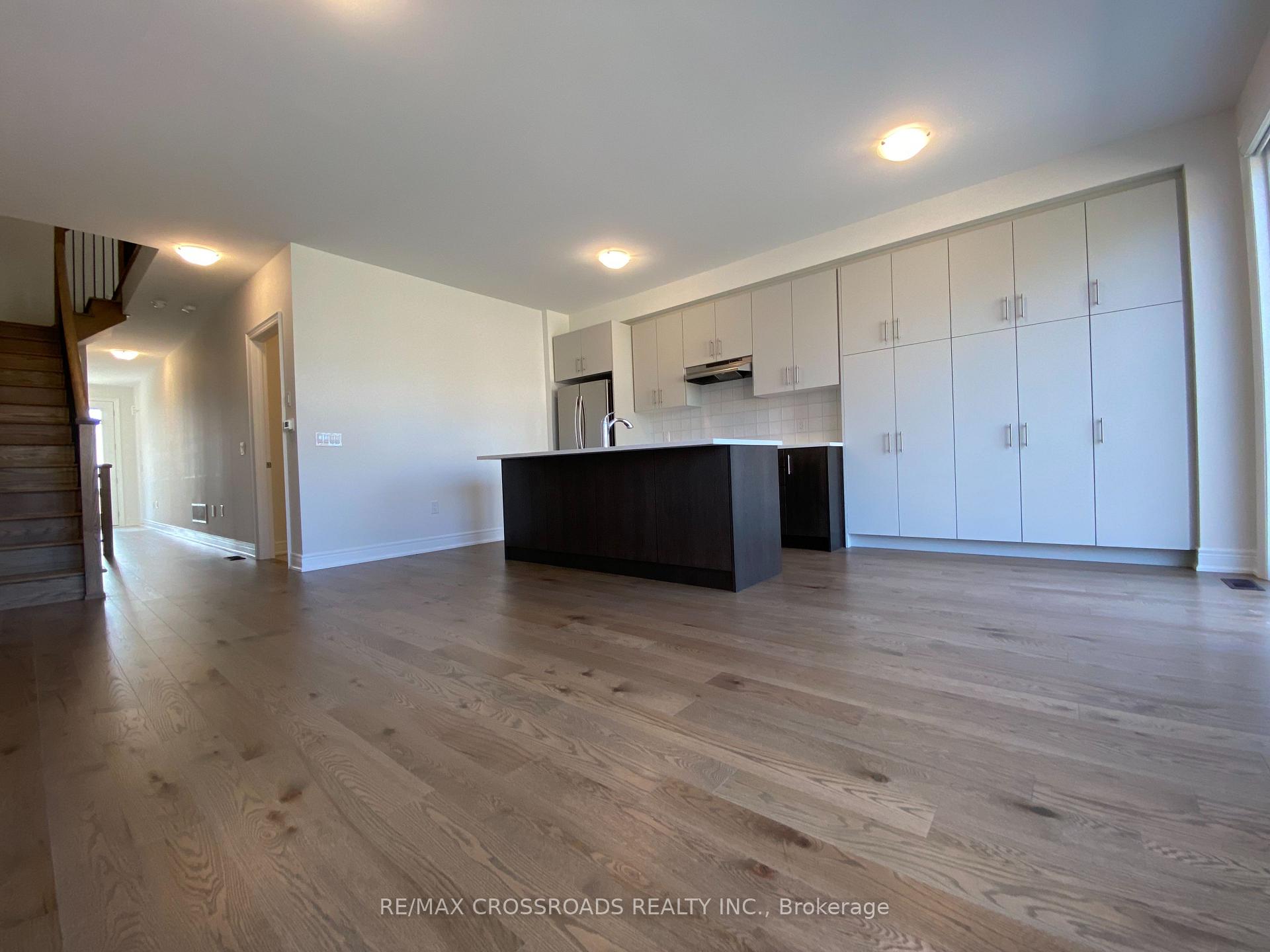 Photo 6 of 4 Kamper Avenue, Richmond Hill, Rural Richmond Hill — HOMEH