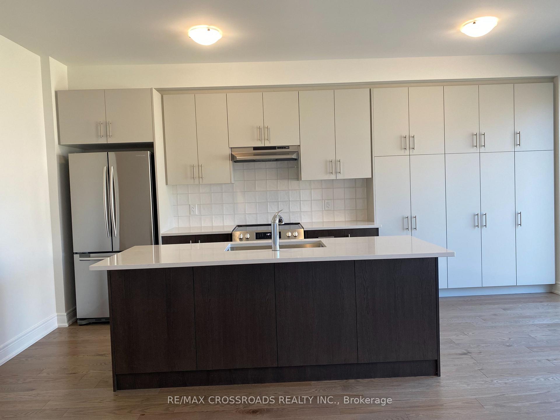 Photo 10 of 4 Kamper Avenue, Richmond Hill, Rural Richmond Hill — HOMEH