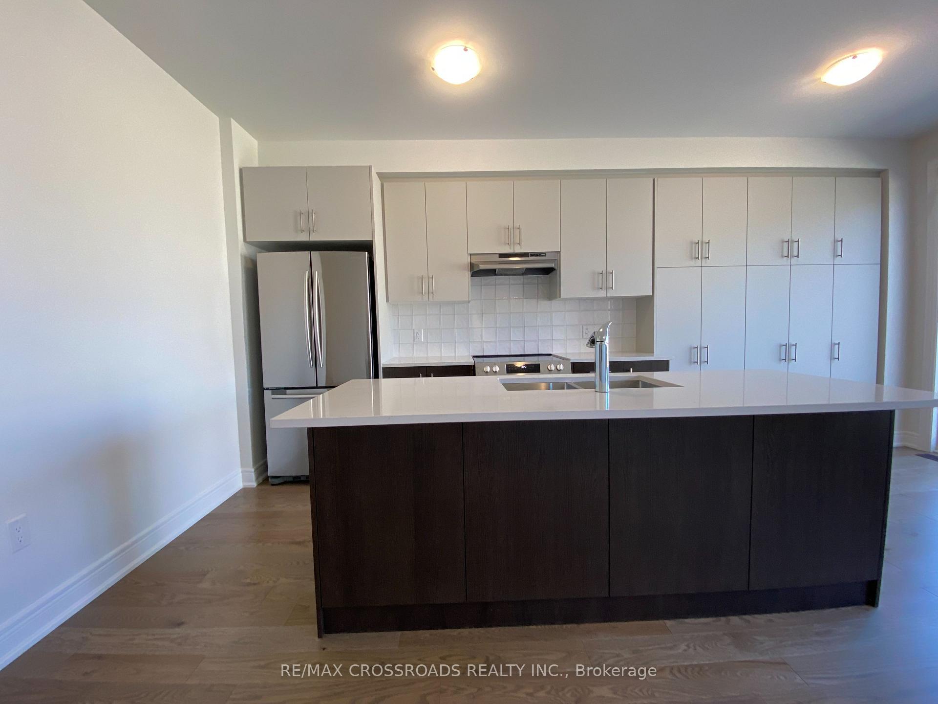 Photo 12 of 4 Kamper Avenue, Richmond Hill, Rural Richmond Hill — HOMEH