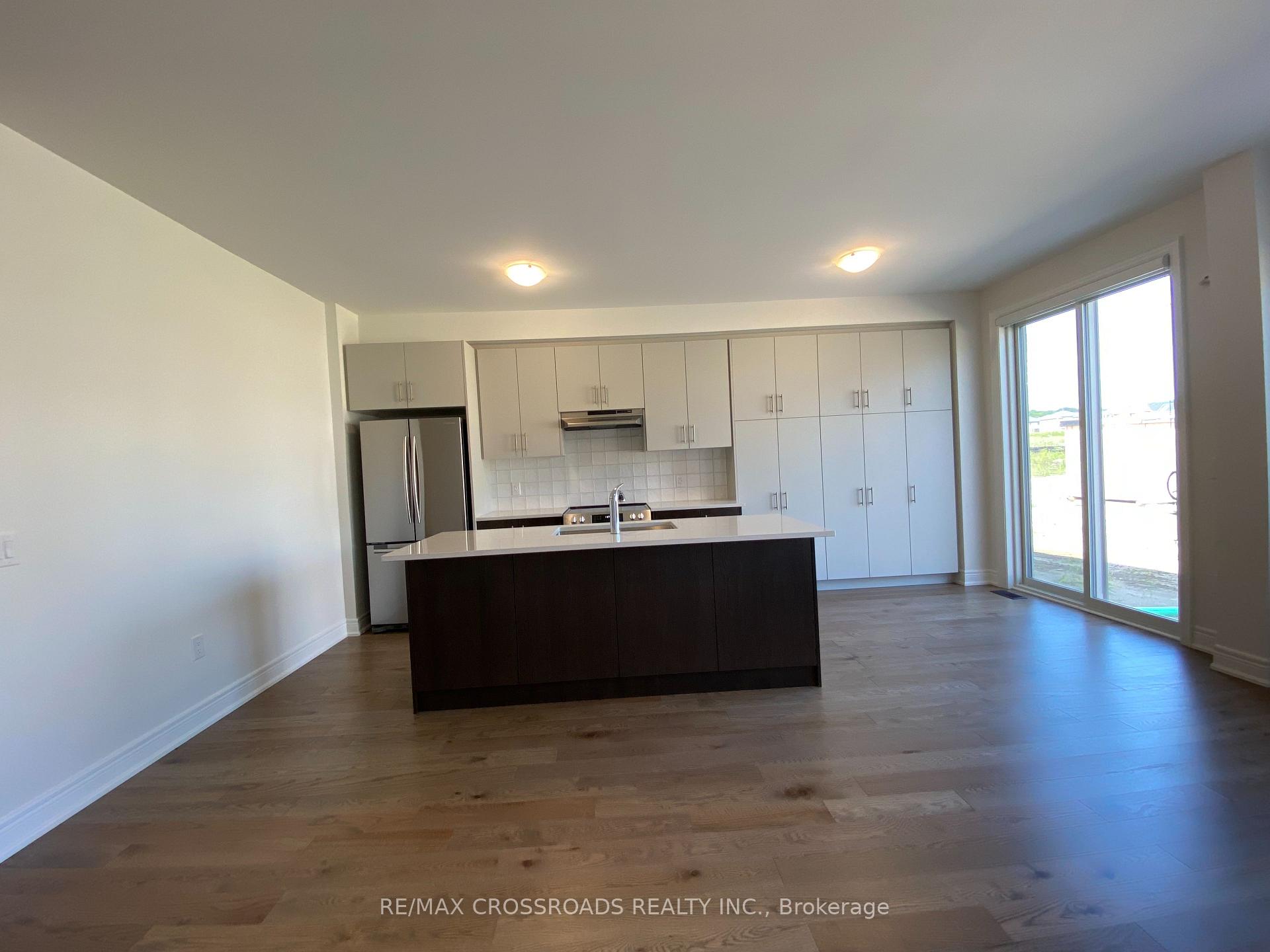 Photo 13 of 4 Kamper Avenue, Richmond Hill, Rural Richmond Hill — HOMEH