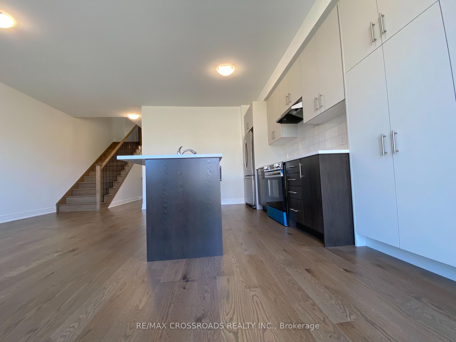 Photo 14 of 4 Kamper Avenue, Richmond Hill, Rural Richmond Hill — HOMEH