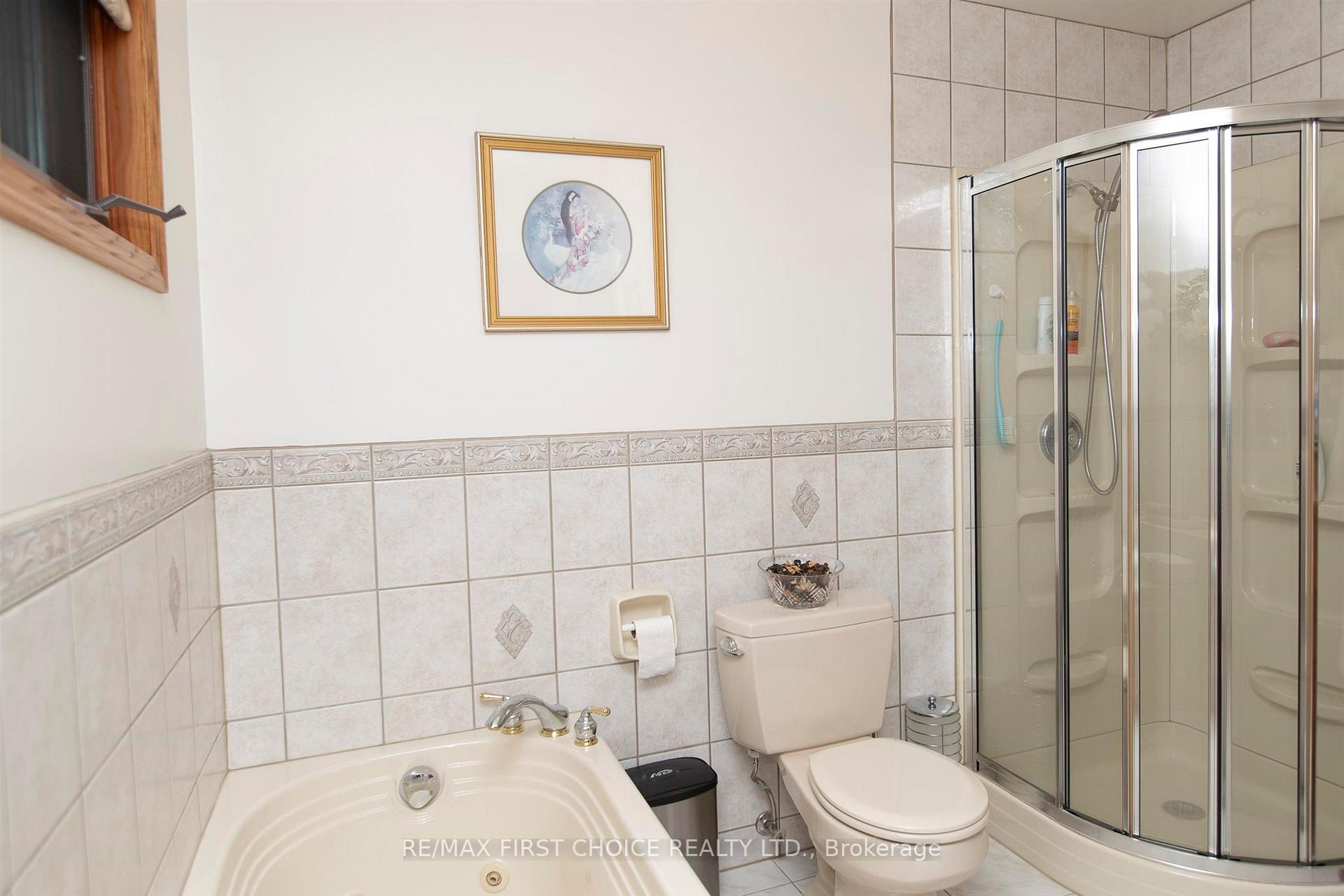 Photo 20 of 275 Sherwood Drive, Thunder Bay, John Street North — HOMEH