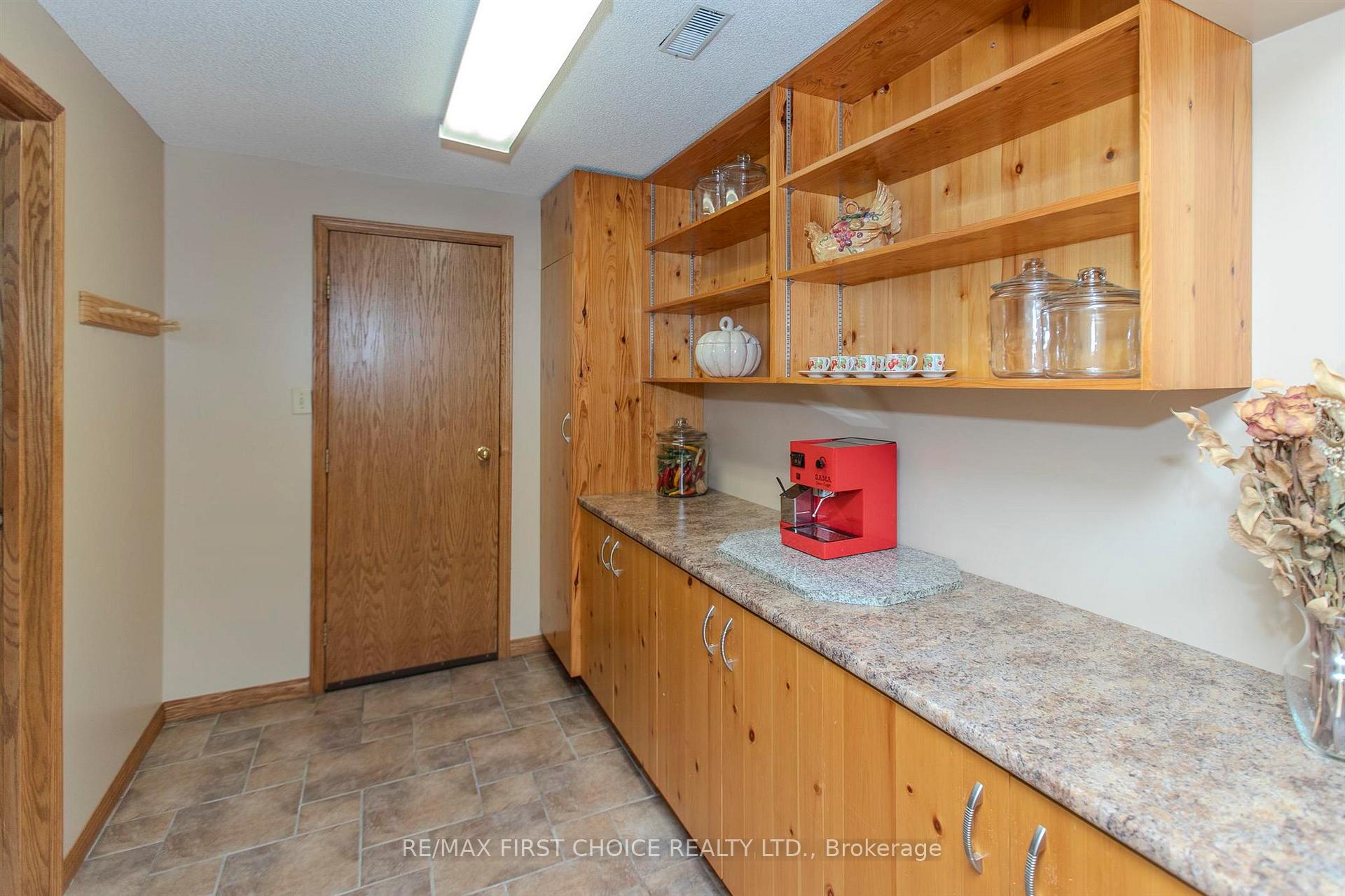 Photo 33 of 275 Sherwood Drive, Thunder Bay, John Street North — HOMEH