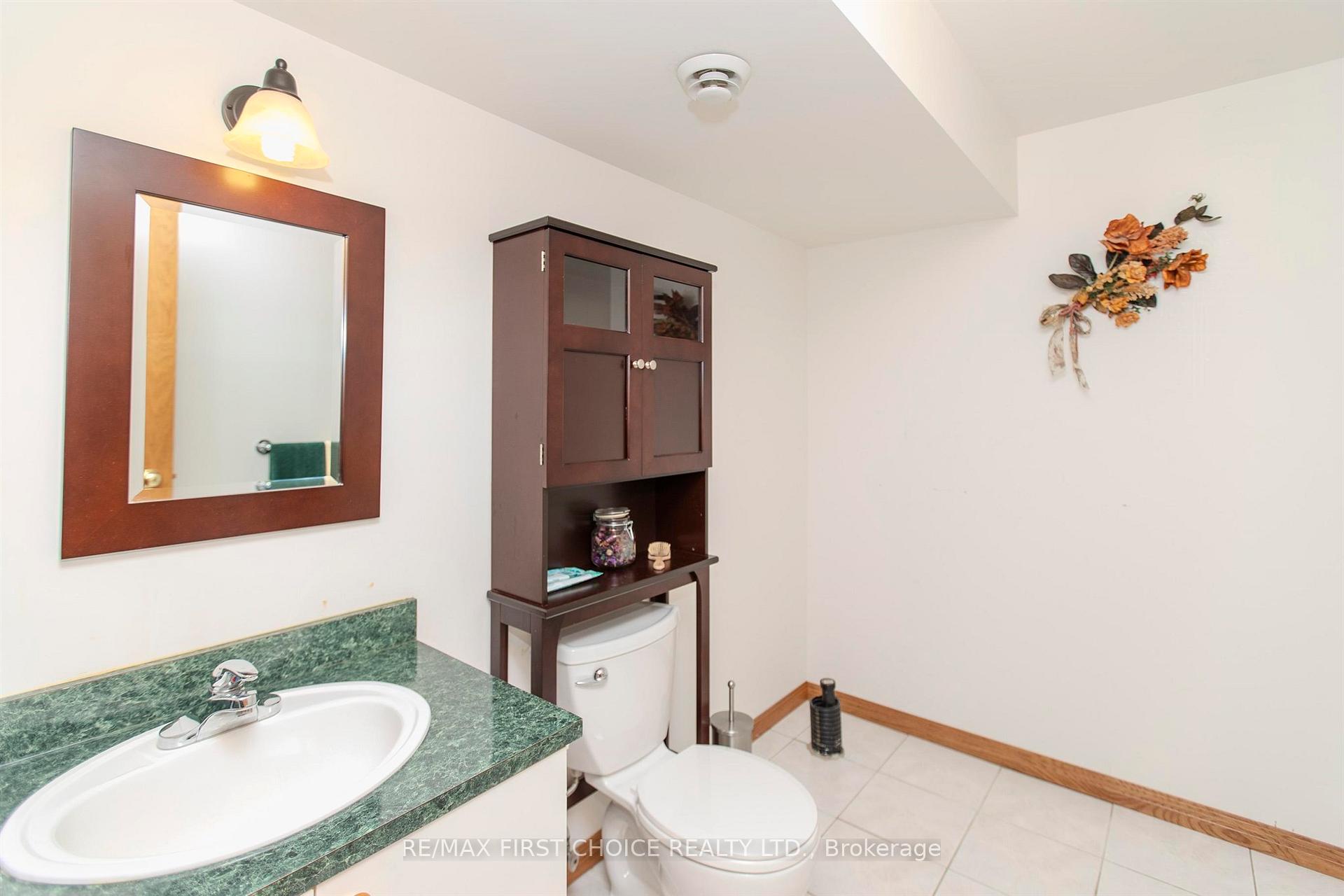 Photo 34 of 275 Sherwood Drive, Thunder Bay, John Street North — HOMEH