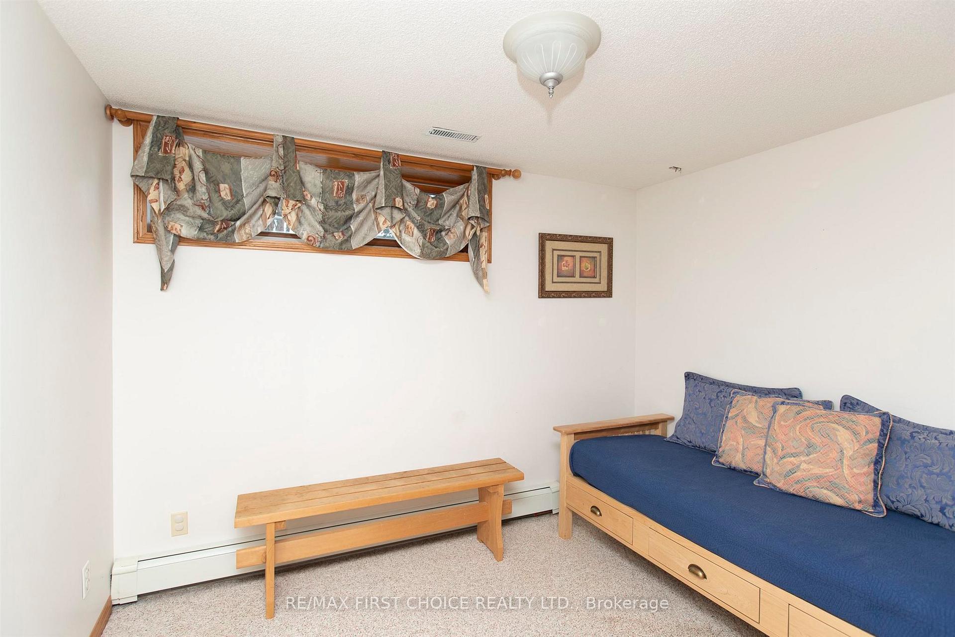 Photo 36 of 275 Sherwood Drive, Thunder Bay, John Street North — HOMEH