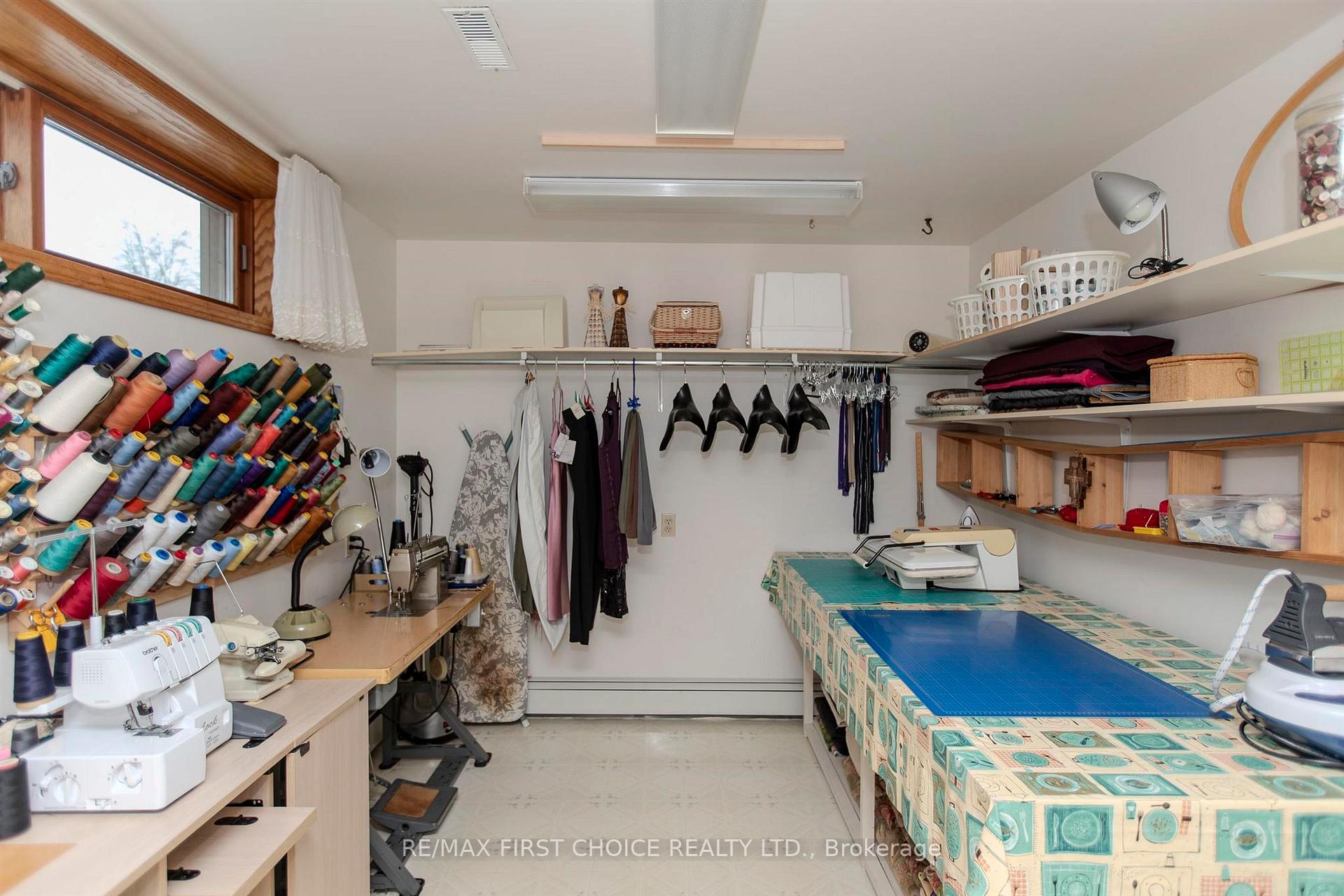Photo 39 of 275 Sherwood Drive, Thunder Bay, John Street North — HOMEH