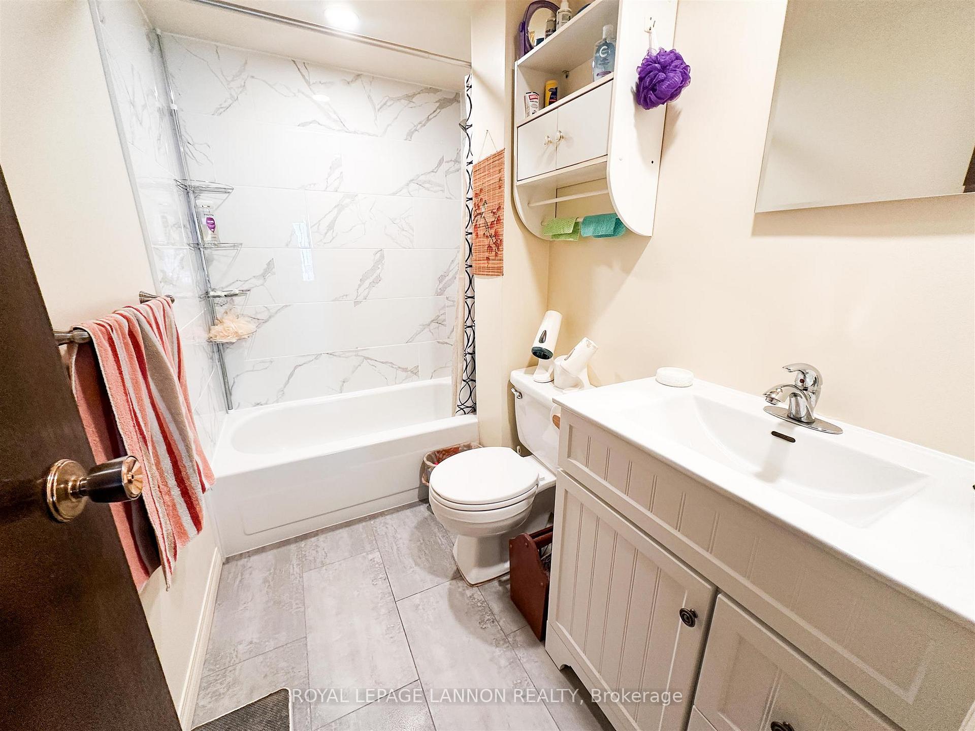 Photo 11 of 409 Merrill Street, Thunder Bay, Current River — HOMEH