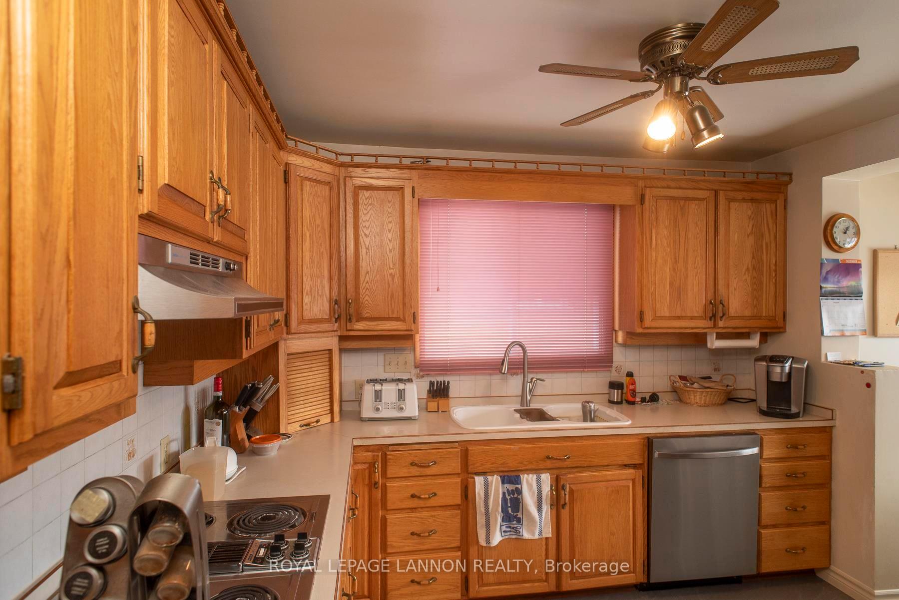 Photo 12 of 409 Merrill Street, Thunder Bay, Current River — HOMEH