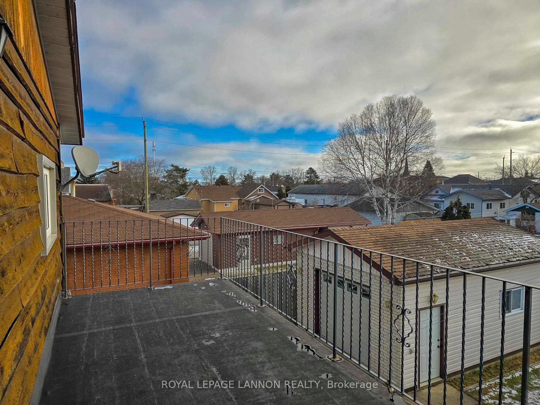 Photo 18 of 409 Merrill Street, Thunder Bay, Current River — HOMEH