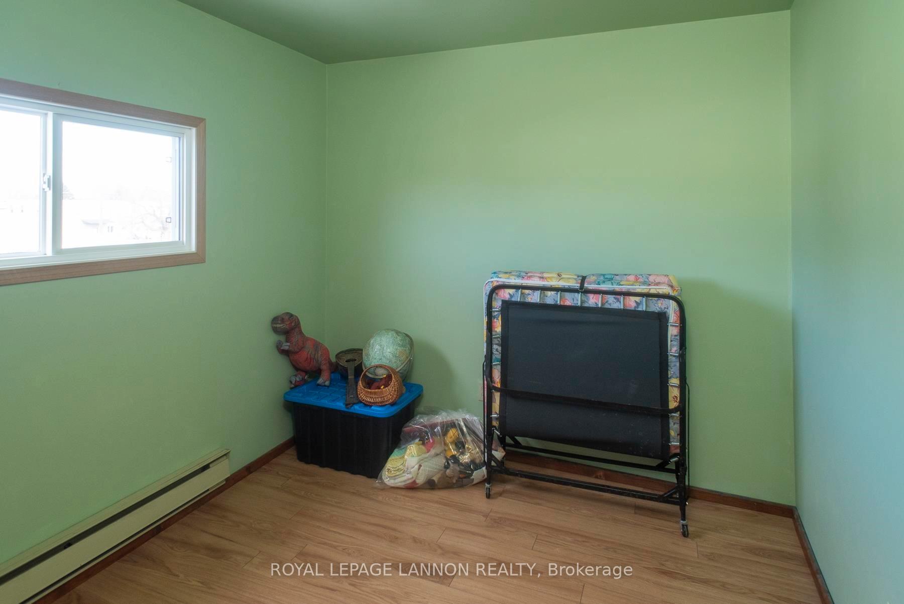 Photo 20 of 409 Merrill Street, Thunder Bay, Current River — HOMEH