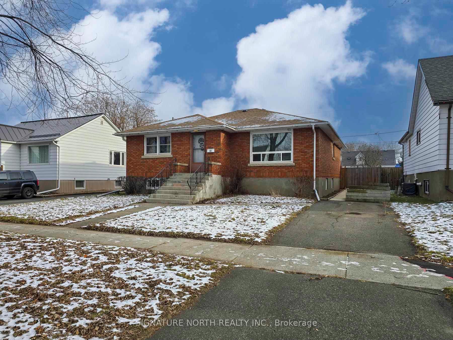 Photo 3 of 844 Syndicate Avenue N, Thunder Bay, McKeller Park — HOMEH