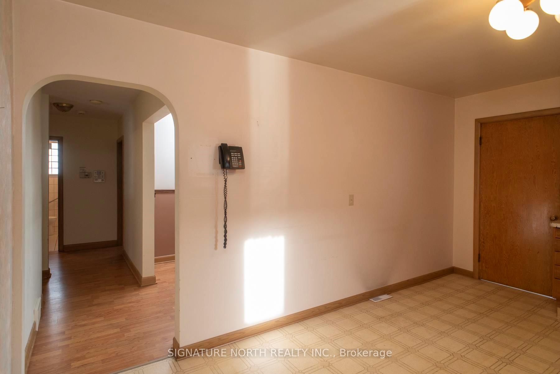 Photo 12 of 844 Syndicate Avenue N, Thunder Bay, McKeller Park — HOMEH