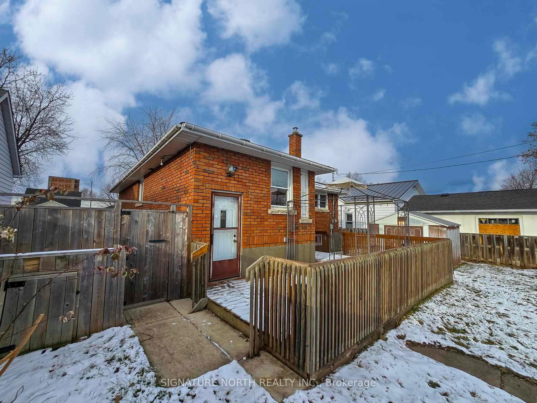 Photo 46 of 844 Syndicate Avenue N, Thunder Bay, McKeller Park — HOMEH