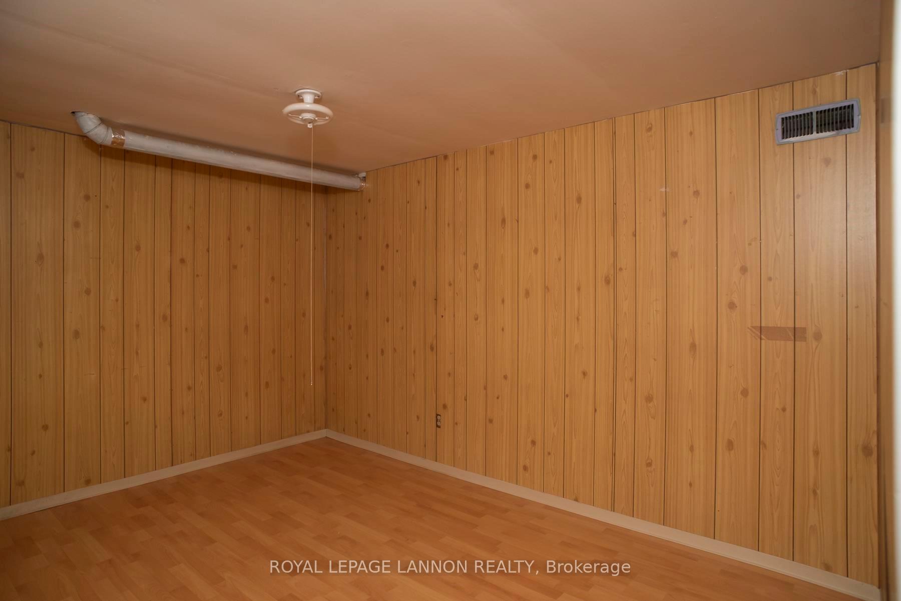 Photo 35 of 460 leslie Avenue, Thunder Bay, Current River — HOMEH