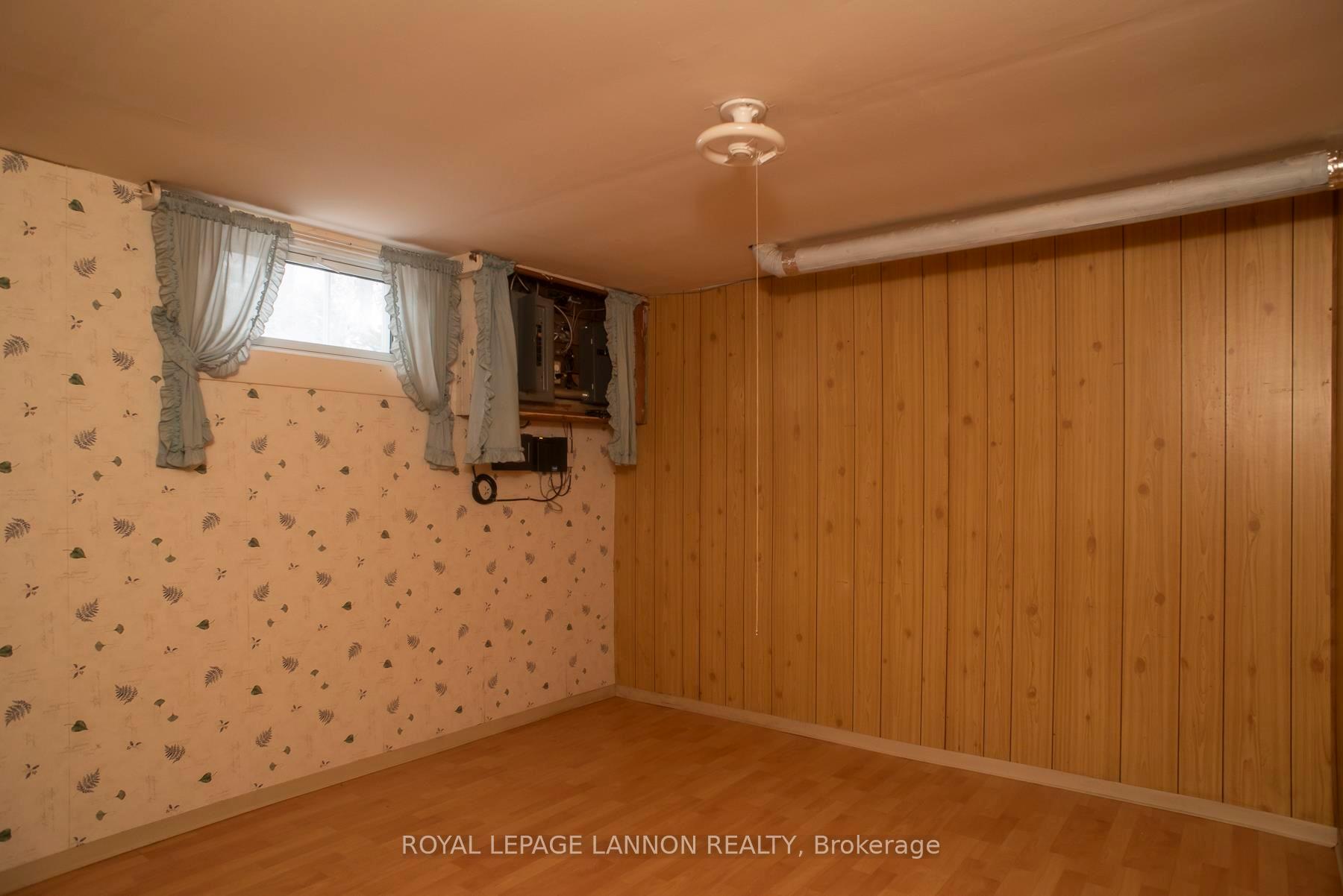 Photo 36 of 460 leslie Avenue, Thunder Bay, Current River — HOMEH