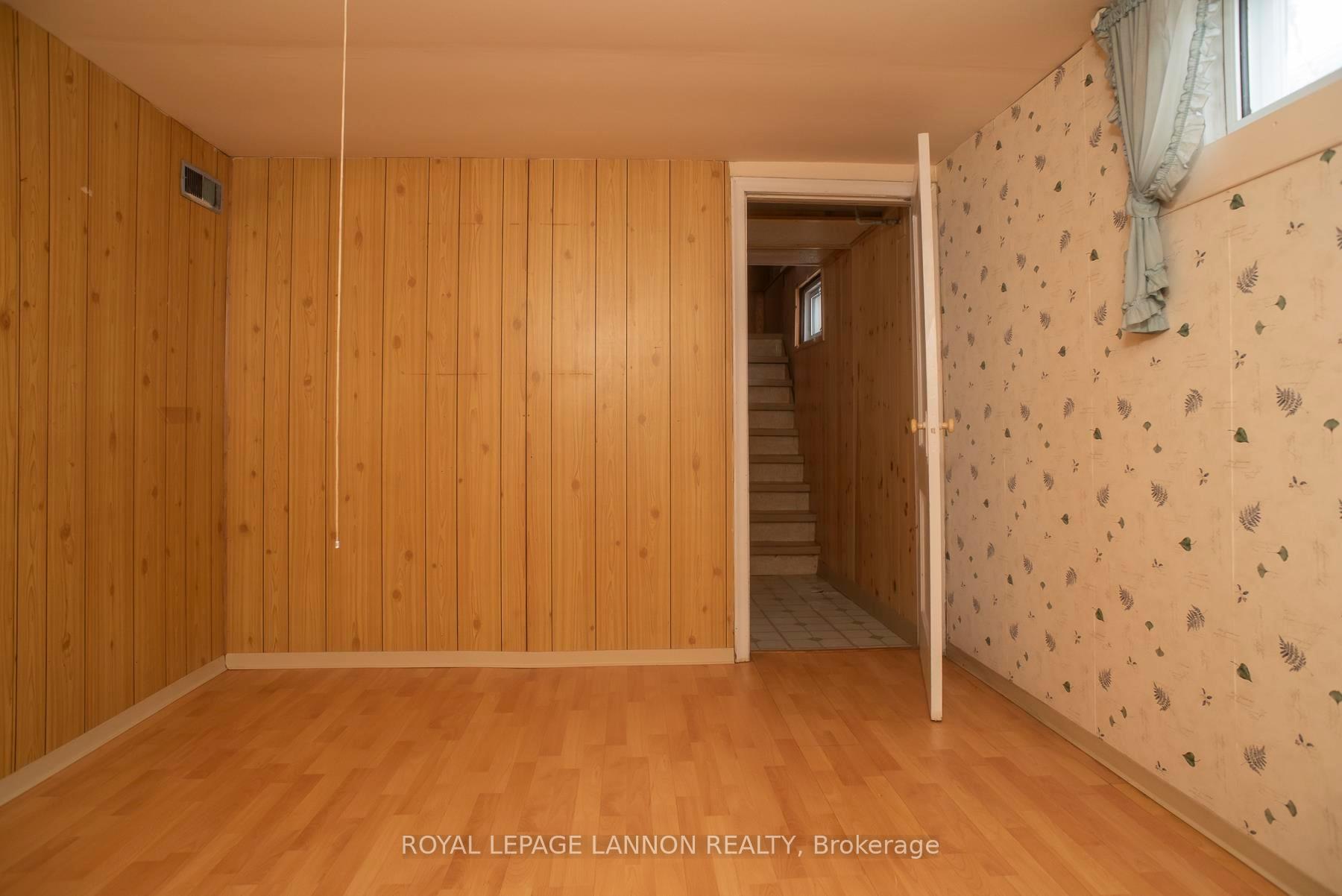 Photo 38 of 460 leslie Avenue, Thunder Bay, Current River — HOMEH