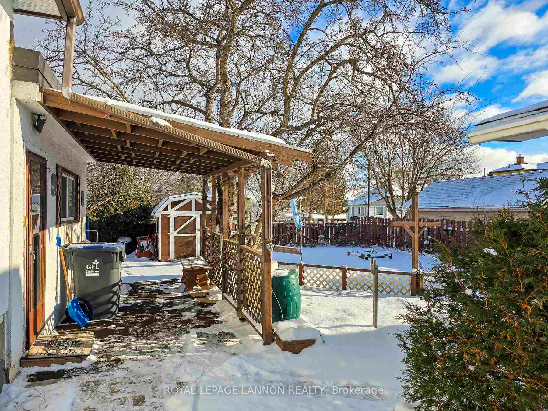 Photo 41 of 460 leslie Avenue, Thunder Bay, Current River — HOMEH