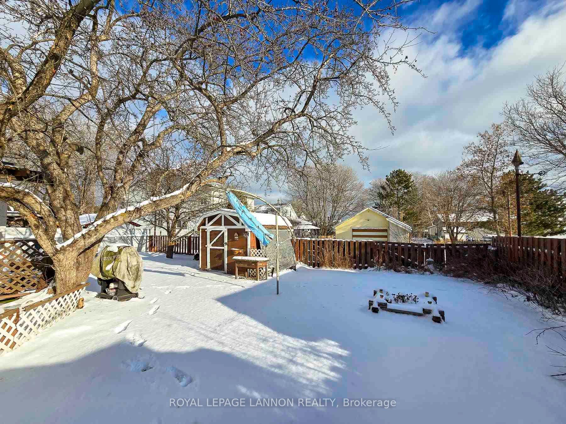 Photo 47 of 460 leslie Avenue, Thunder Bay, Current River — HOMEH
