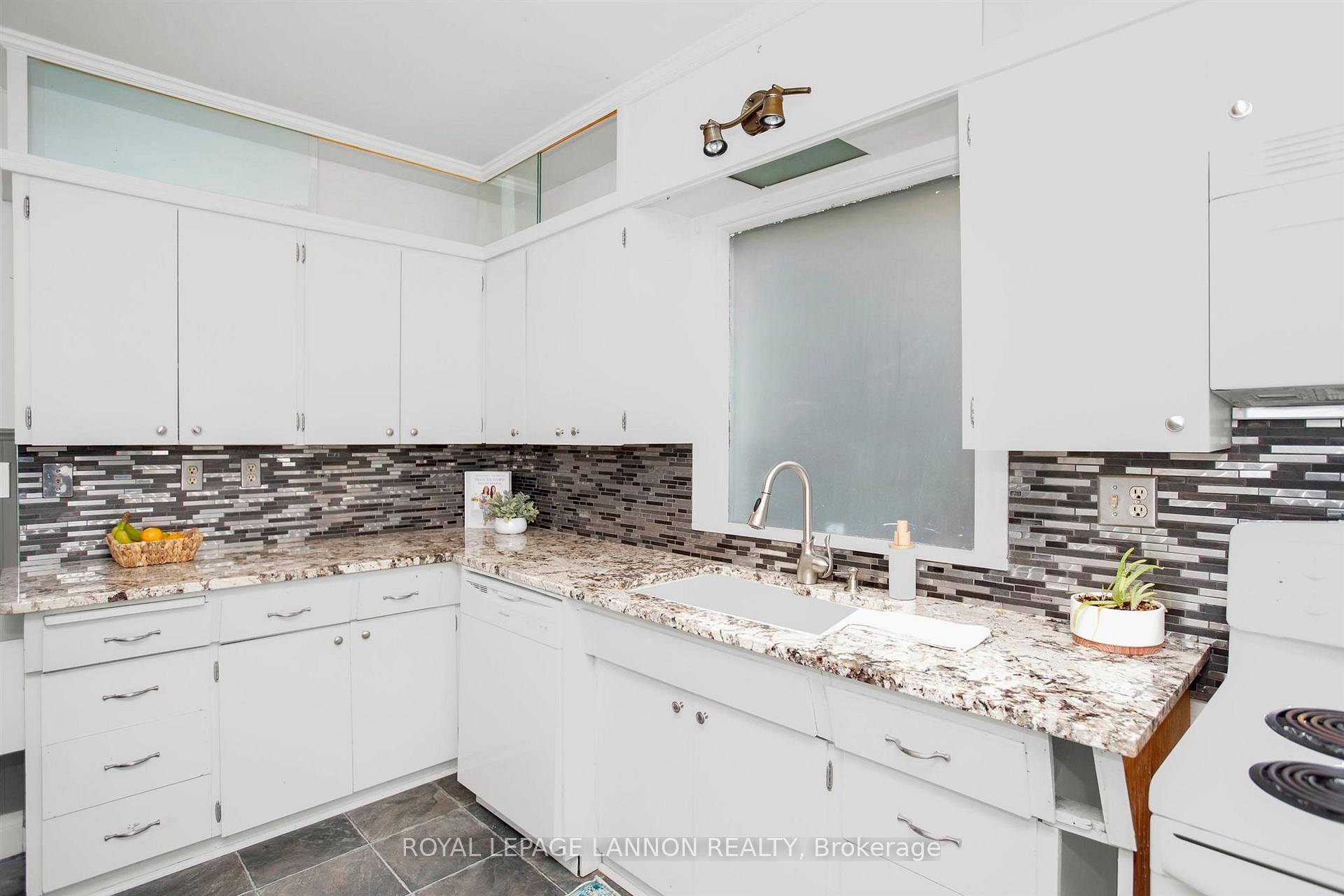 Photo 5 of 639 Red River Road, Thunder Bay, West End — HOMEH